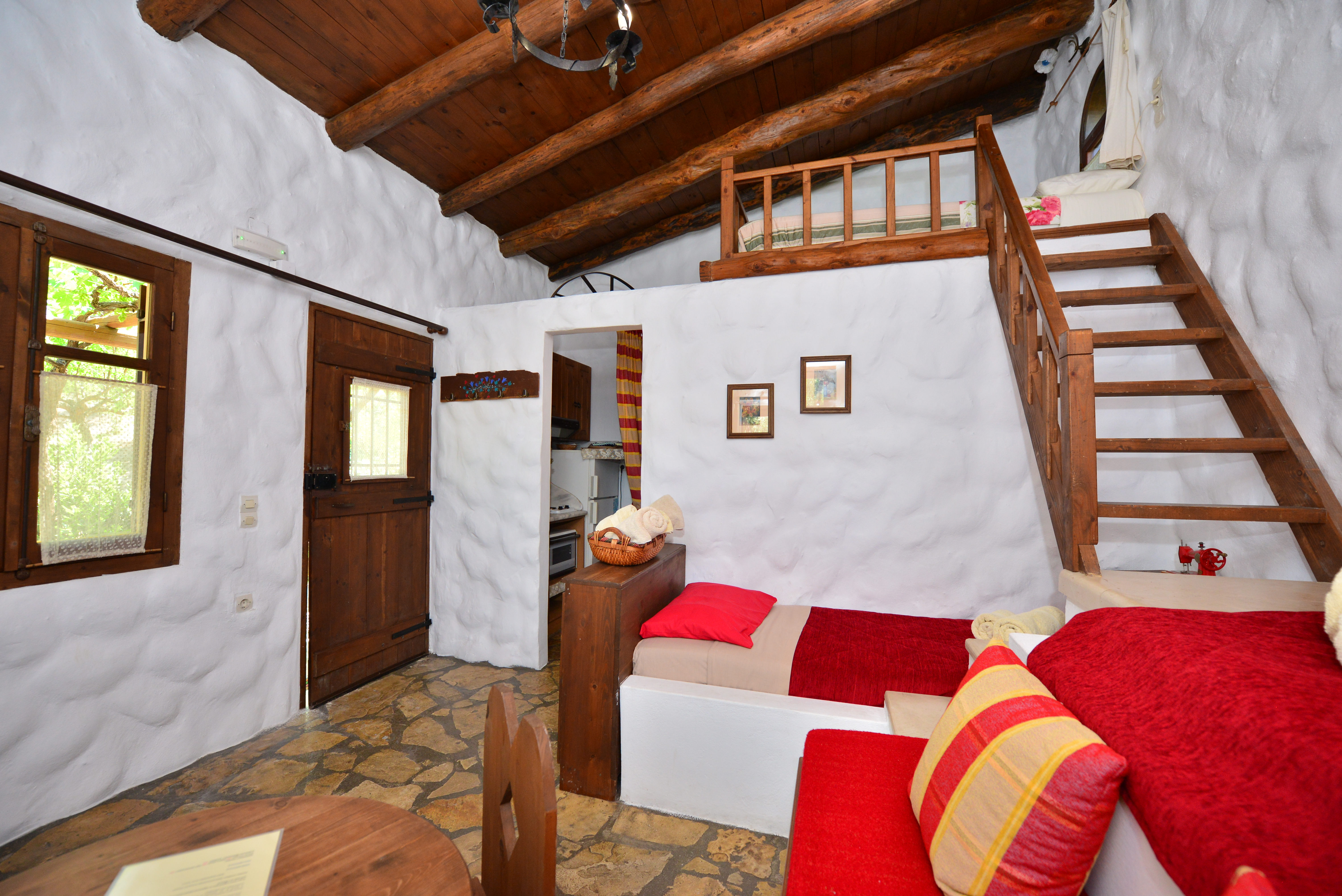 Viglatoras Traditional Apartments
