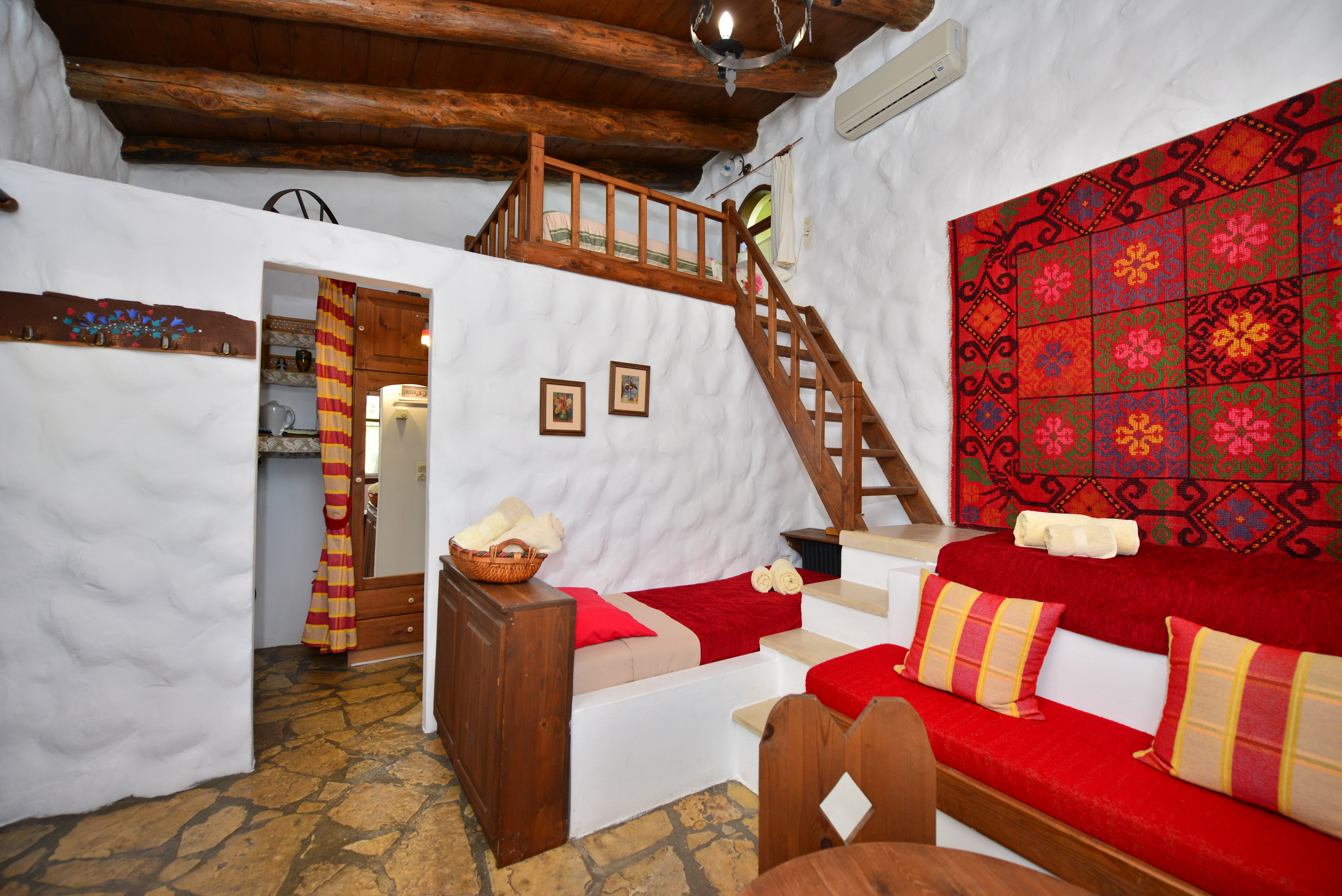 Viglatoras Traditional Apartments