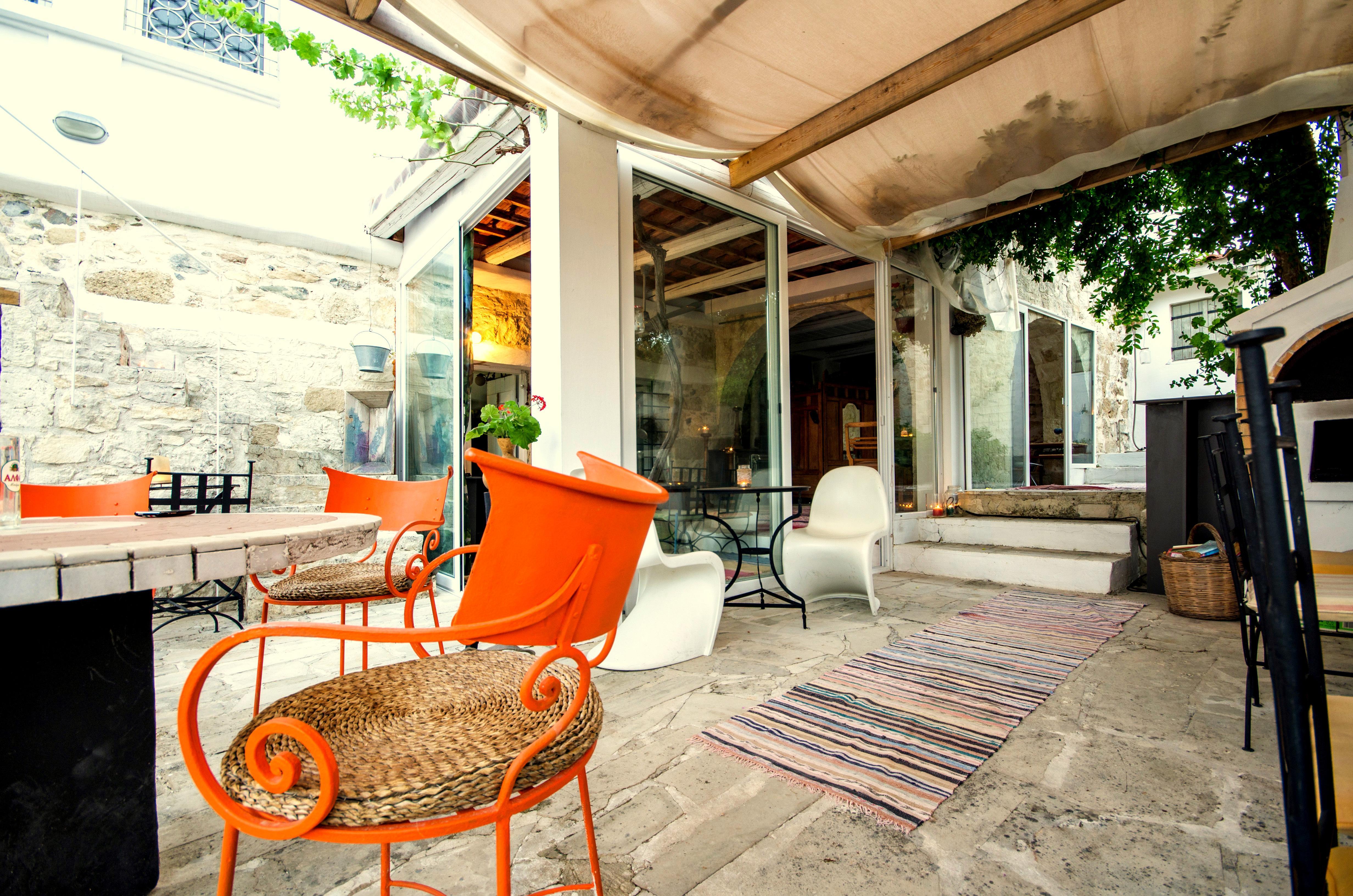 Pervola Hotel