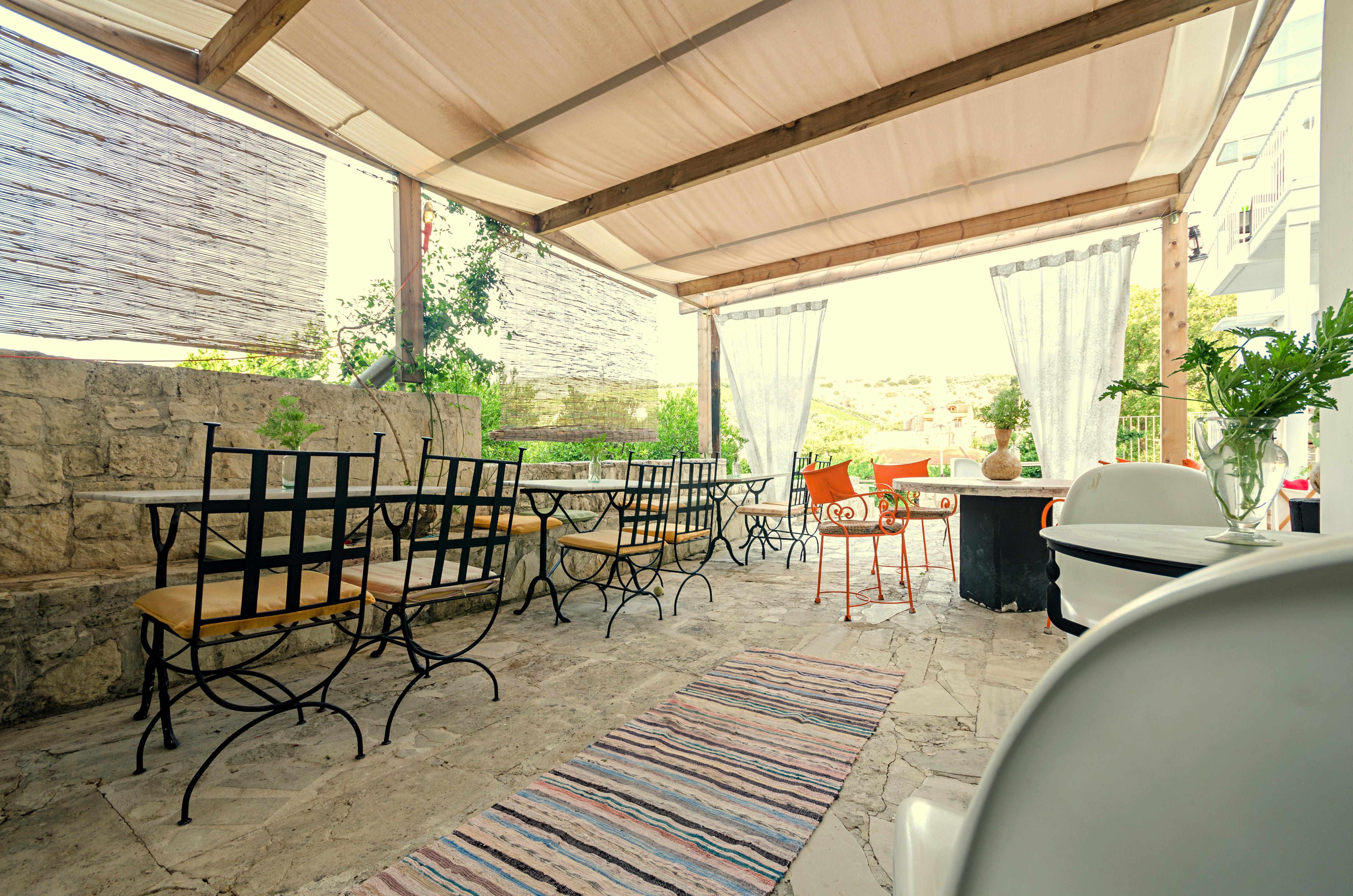 Pervola Hotel
