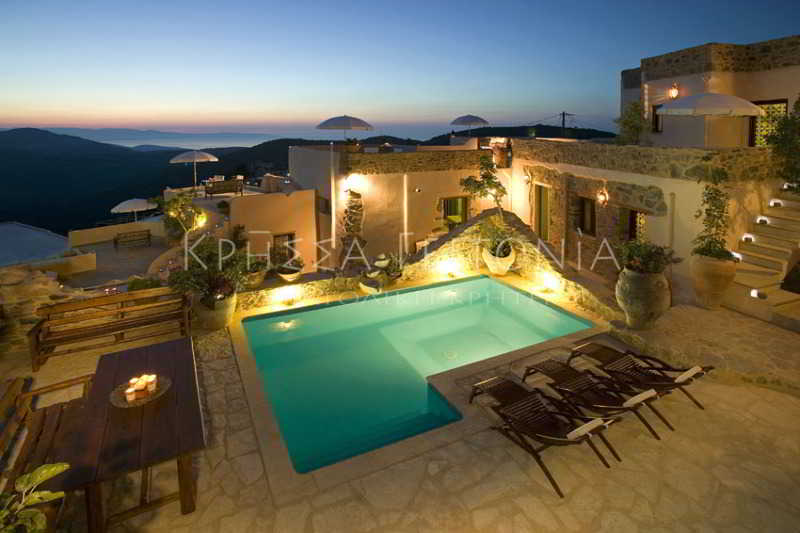 Cressa Ghitonia Village