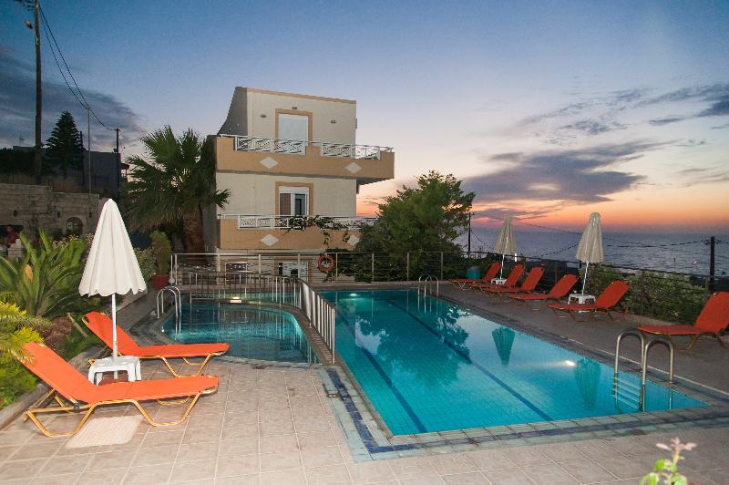 Sunrise Hotel Studios Apartments