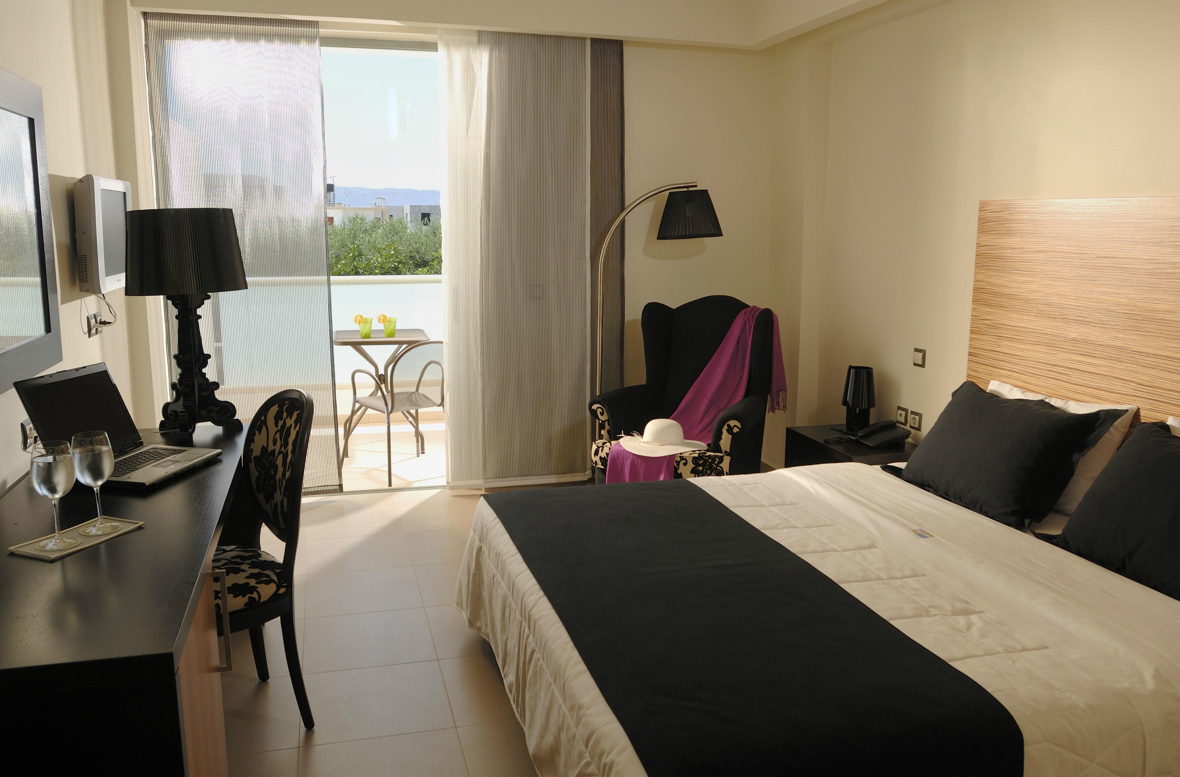 Angela Suites Boutique Hotel
