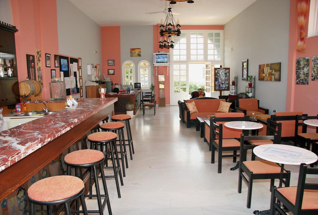 Maria Hotel & Maria’s Family Hotel