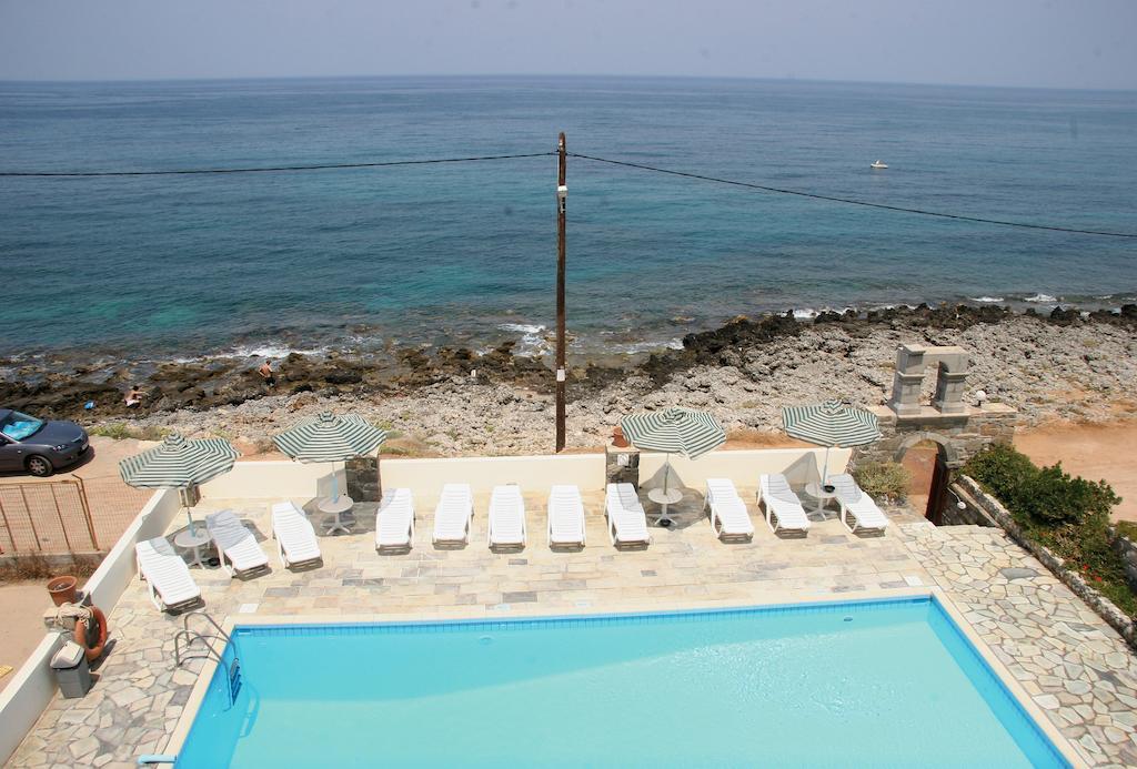 Maria Hotel & Maria’s Family Hotel