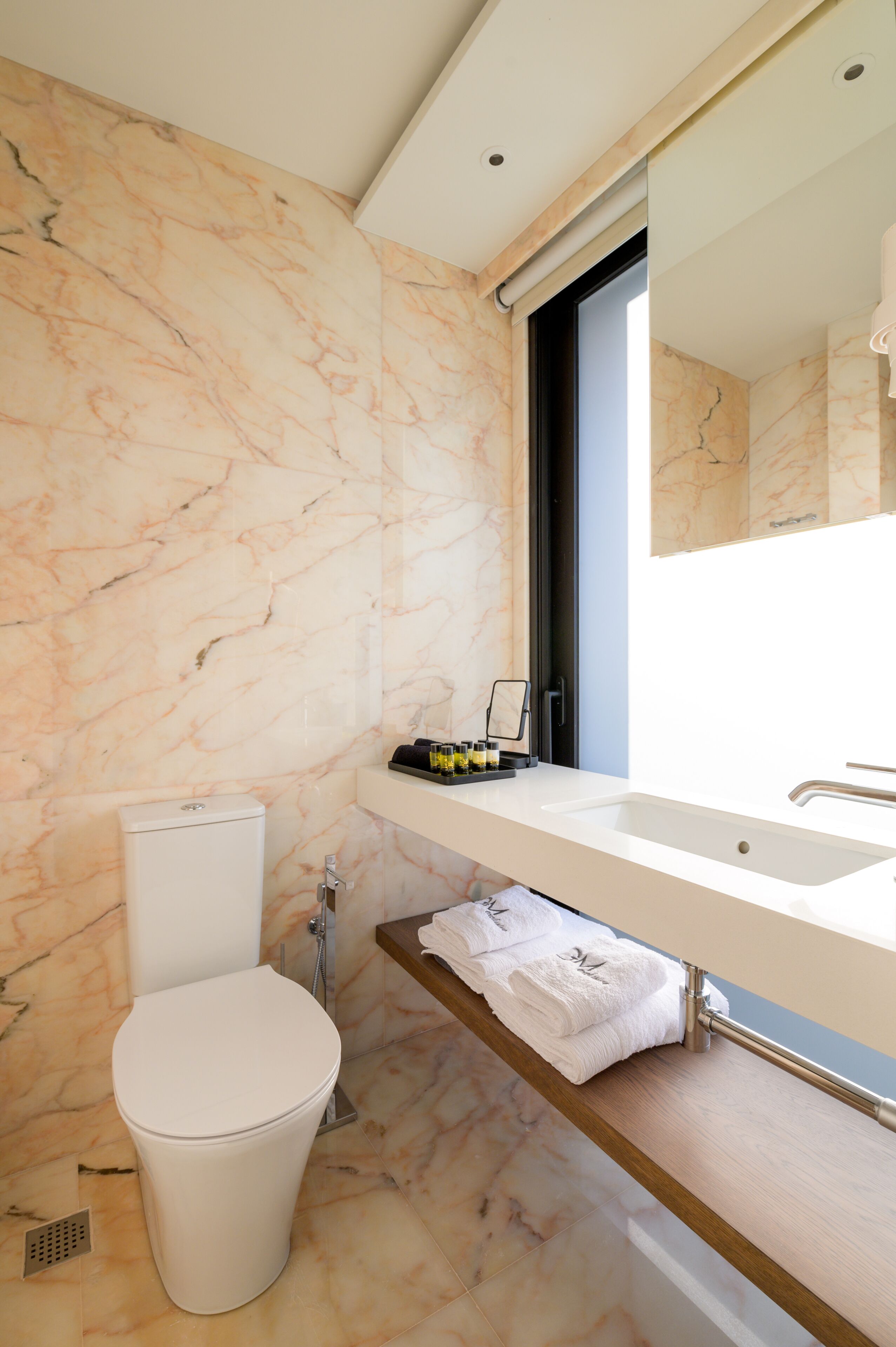 Gm exclusive Luxury Suites and Spa