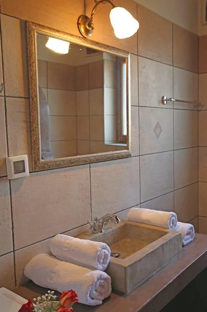 Kalo Nero Apartments