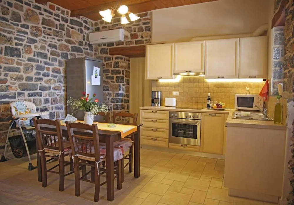 Kalo Nero Apartments