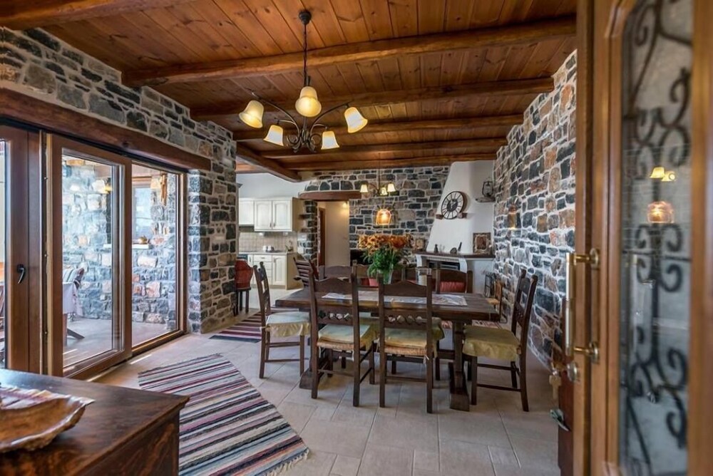 Kalo Nero Apartments
