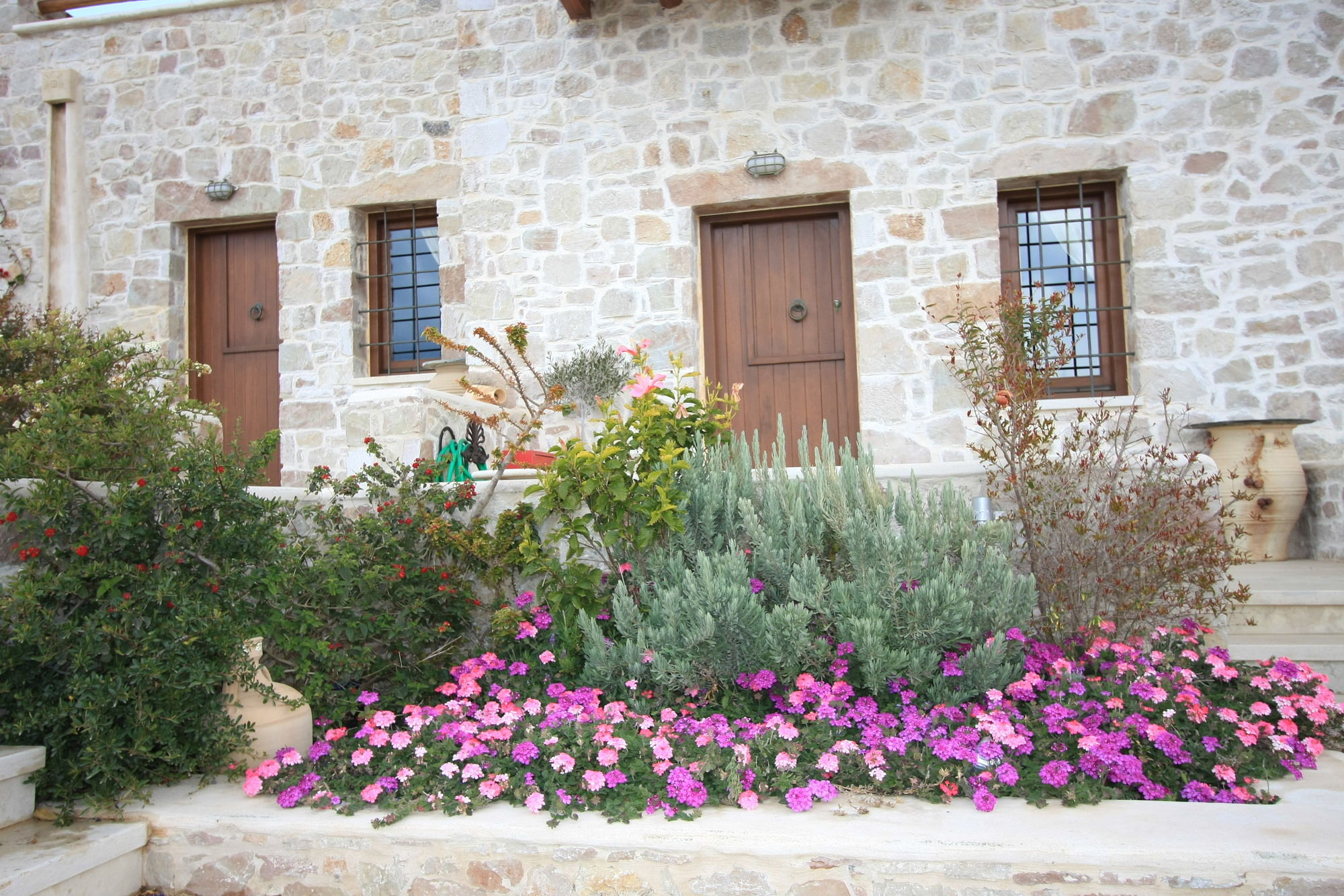 Lithos Houses
