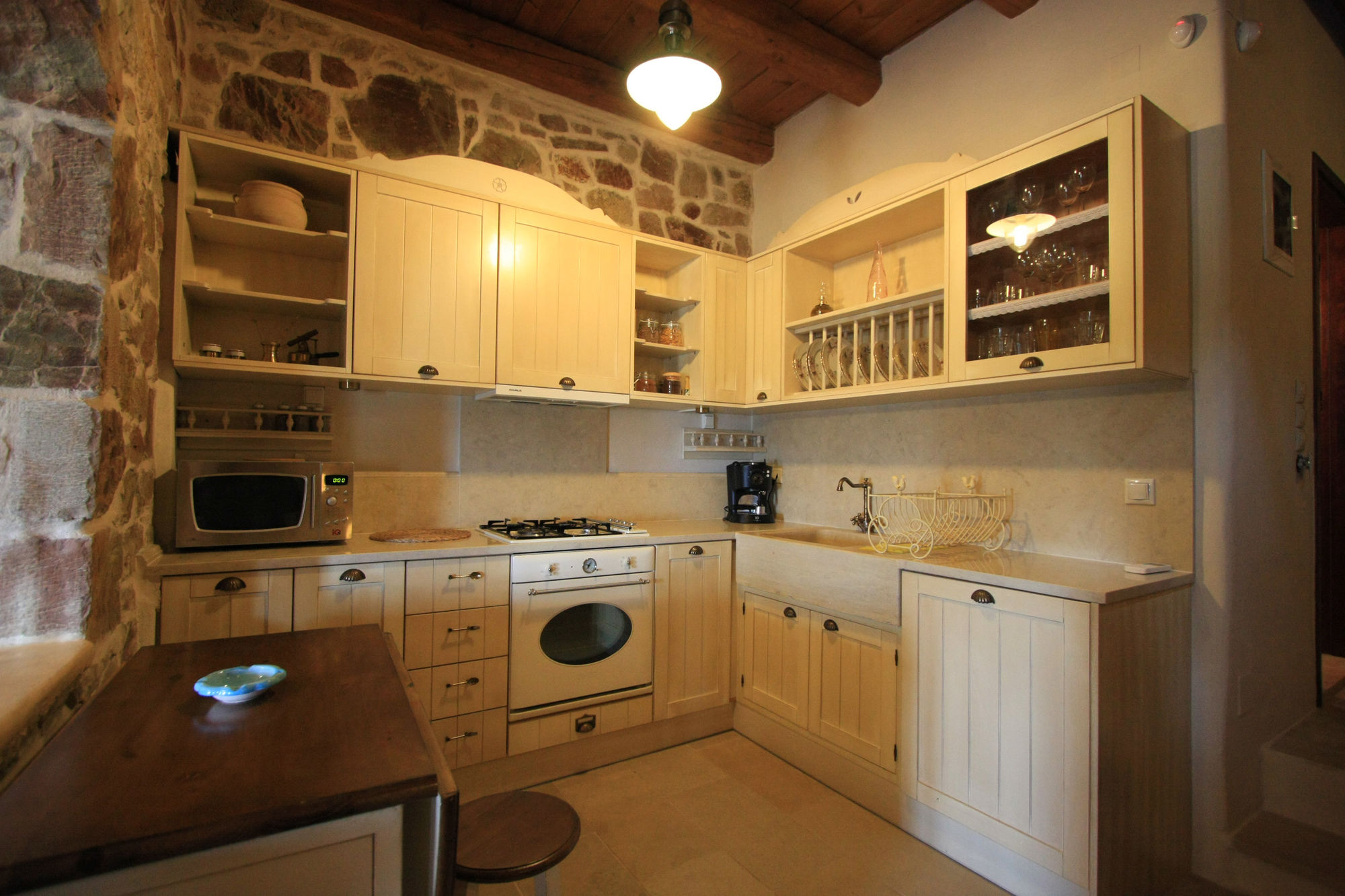 Lithos Houses