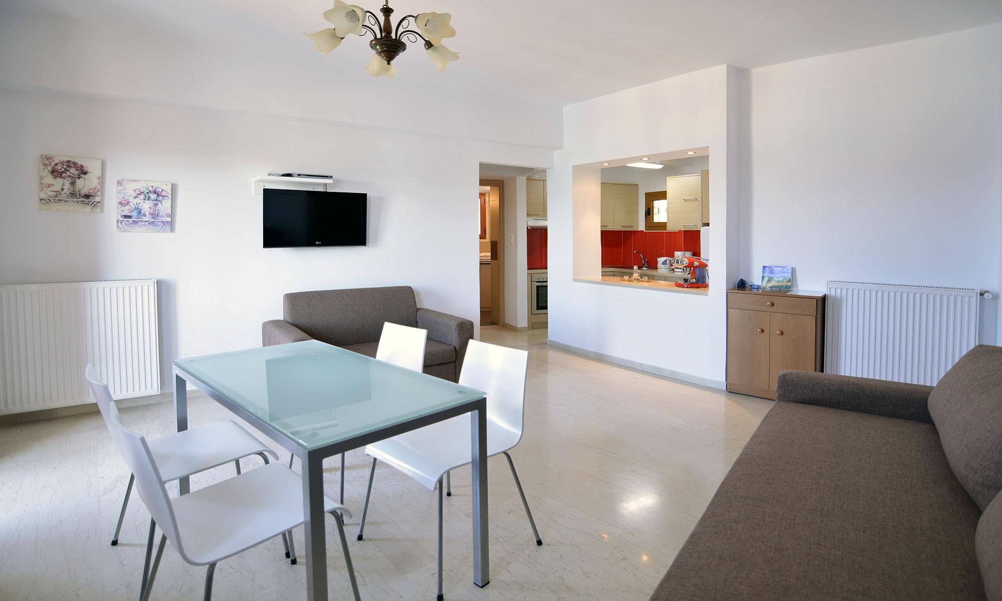 Simon Apartments