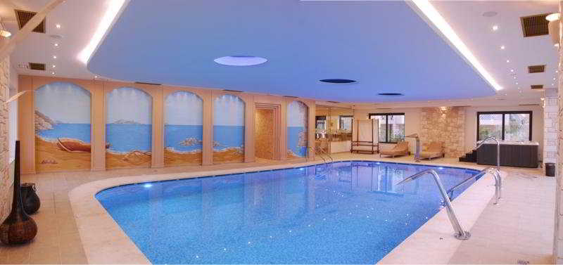 Cactus Royal Spa & Resort