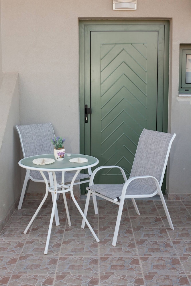 Del Mar by Estia 'Adults Only'