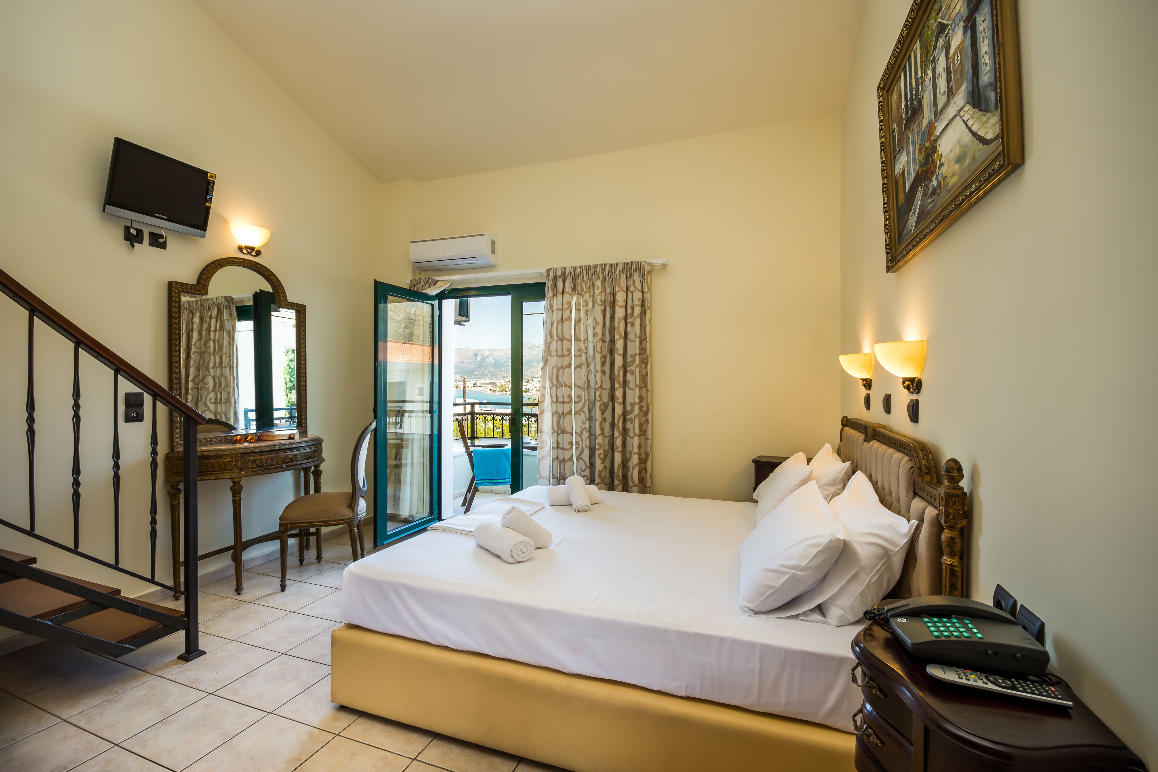 Dias Hotel & Apartments