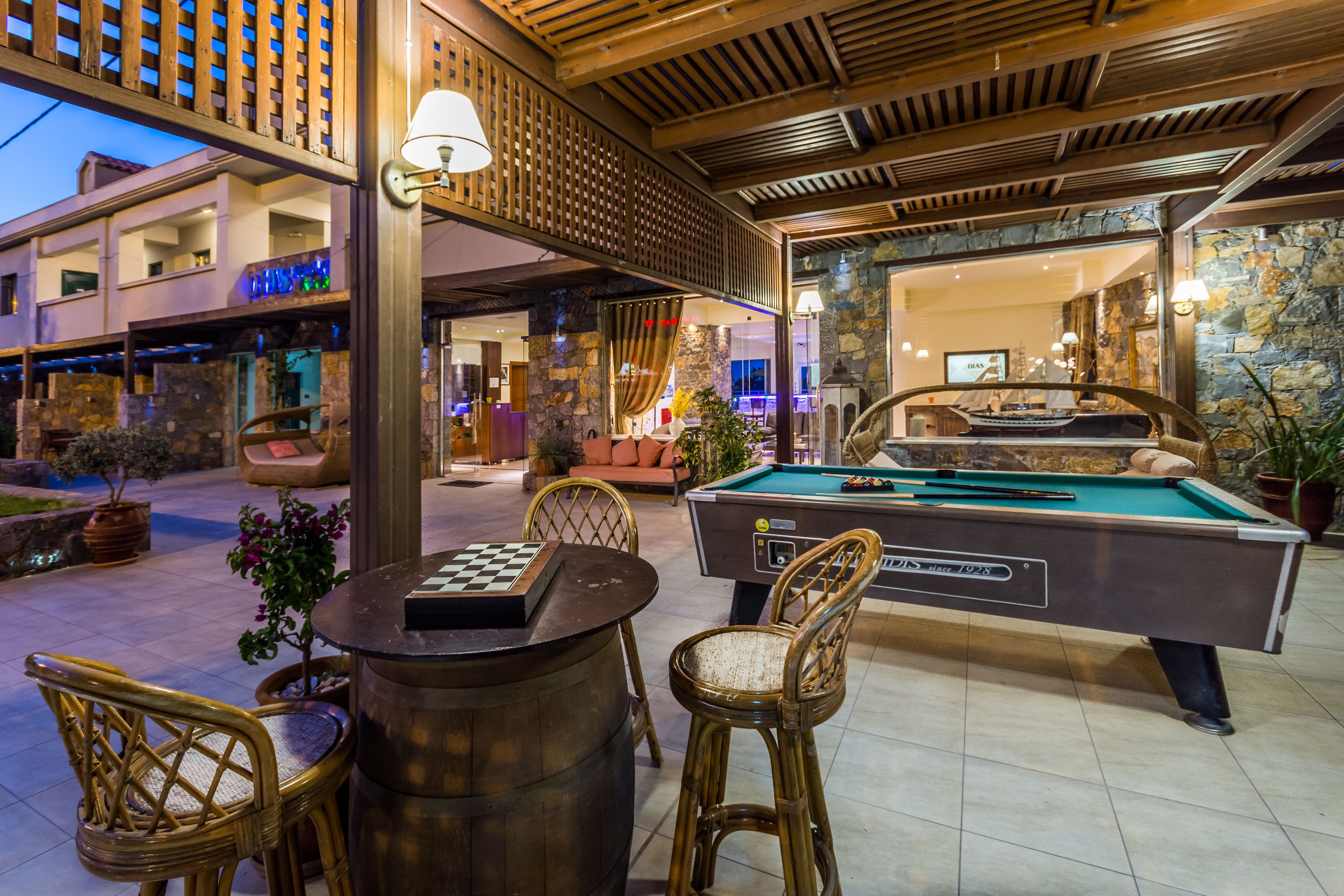 Dias Hotel & Apartments