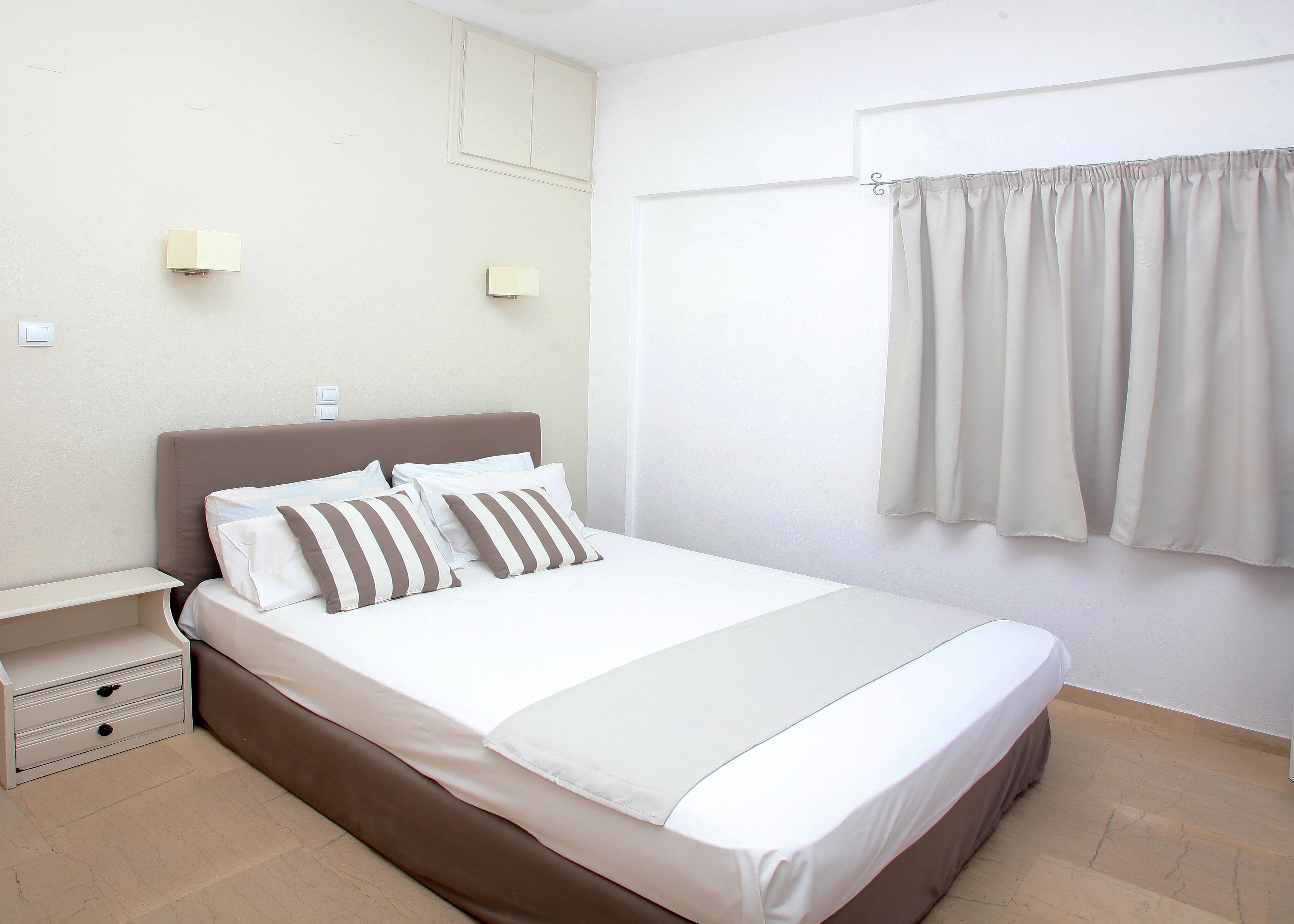 Iraklis Apartments