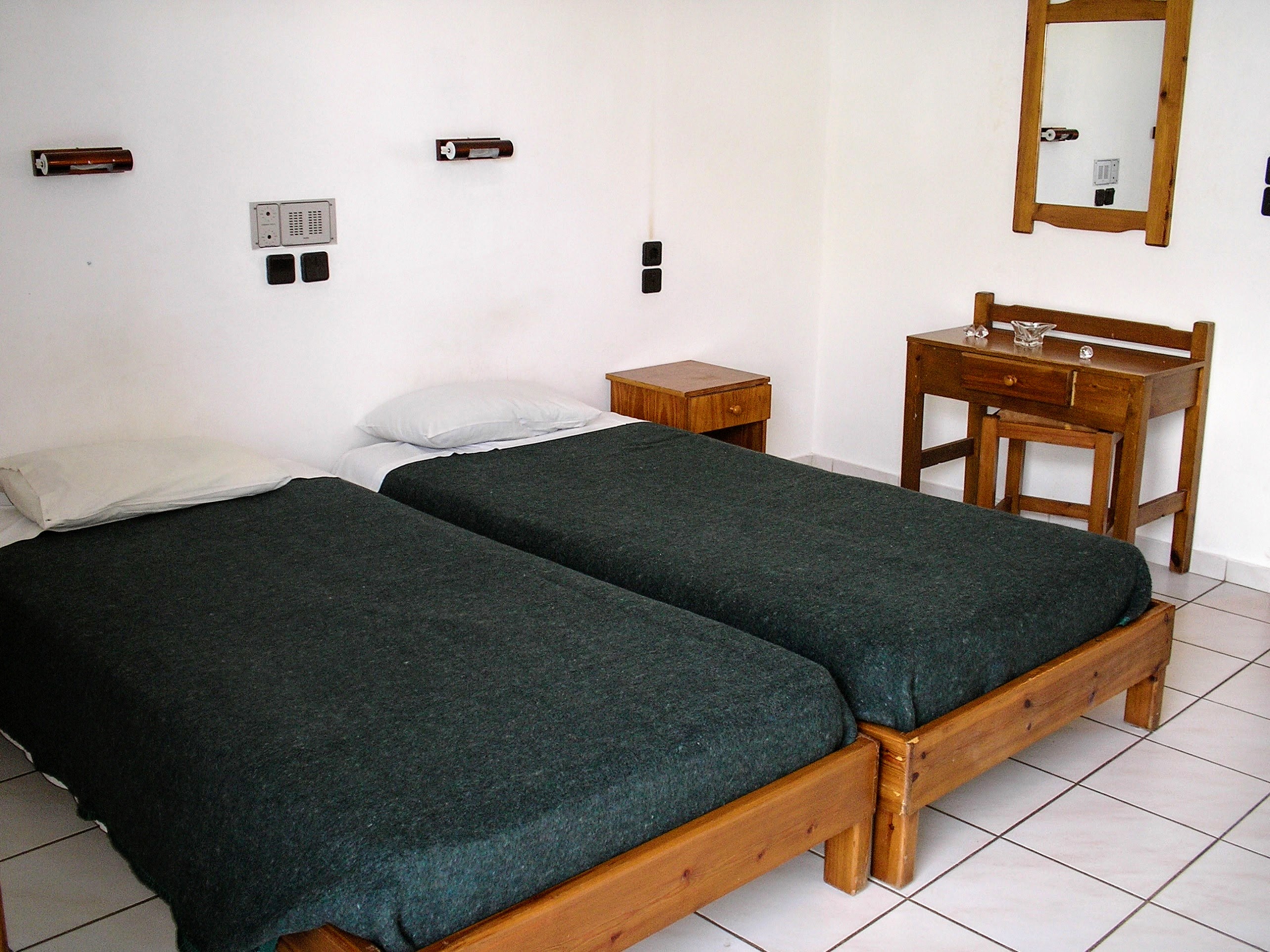Iraklis Apartments