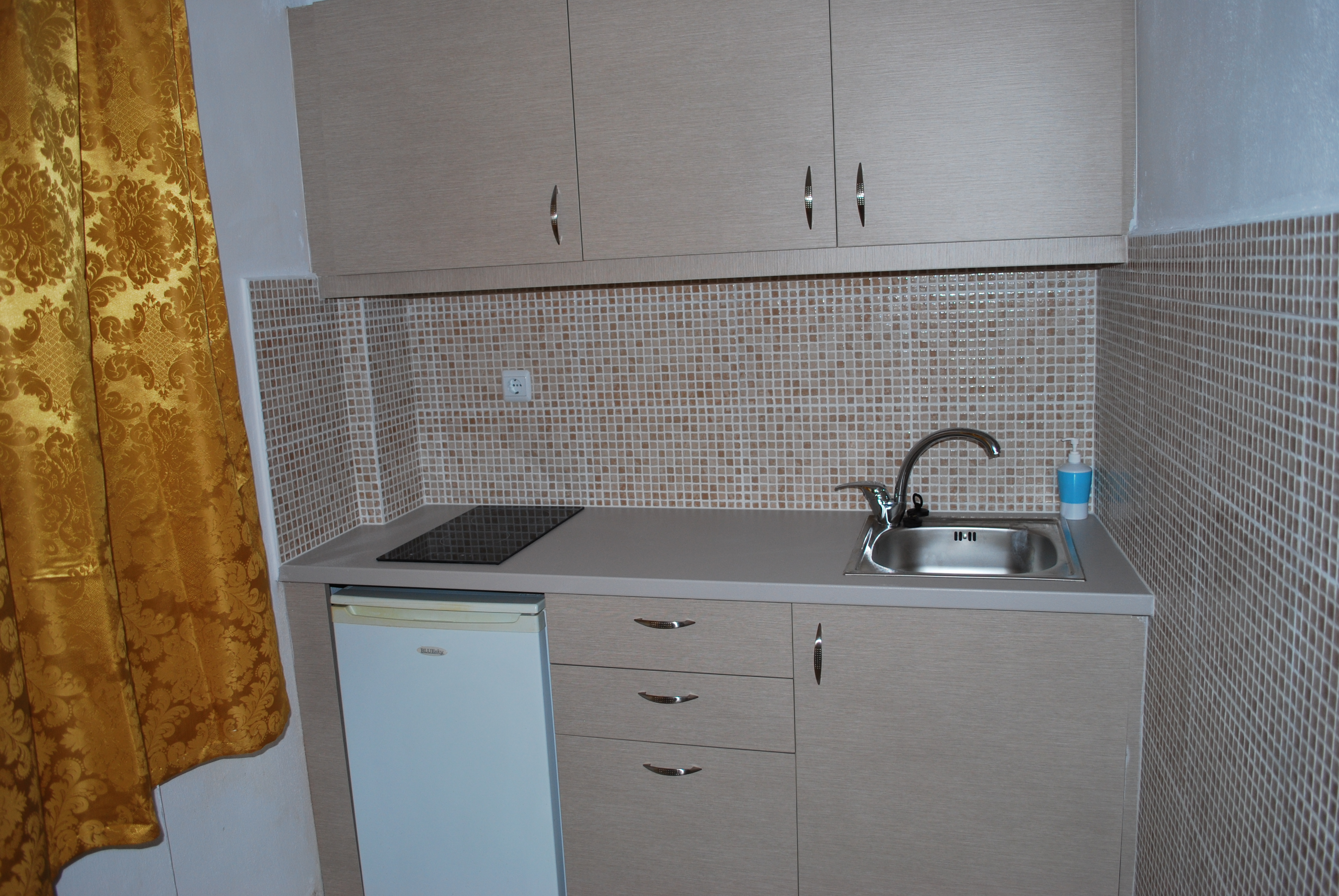 Koula Studios & Apartments