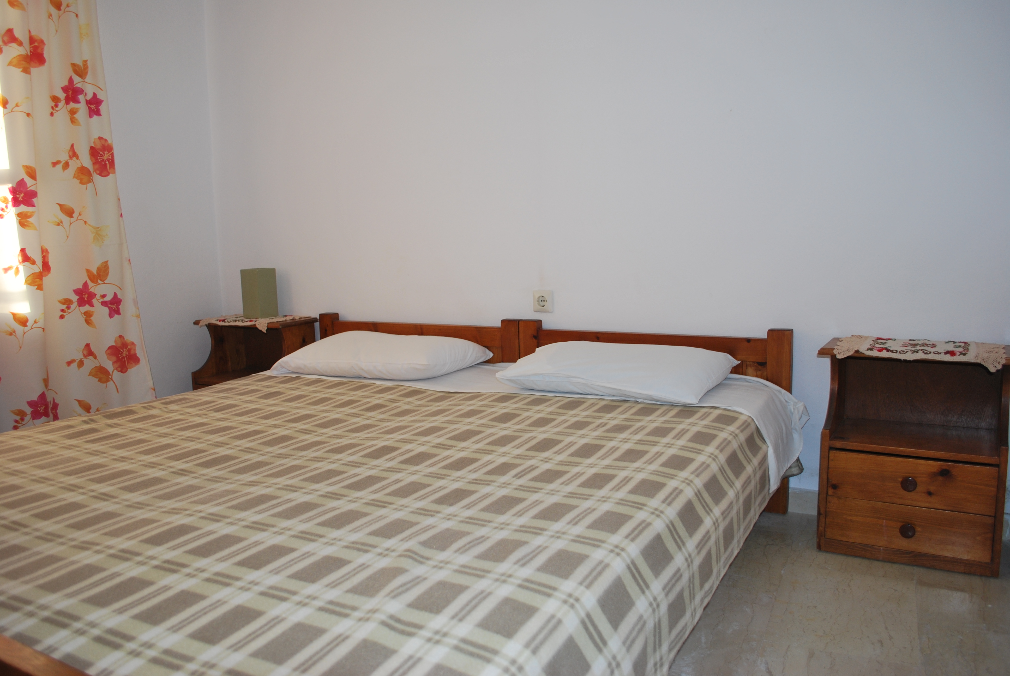 Koula Studios & Apartments