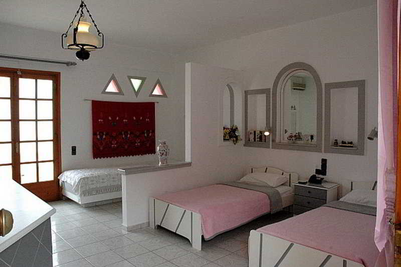 La Luna Apts