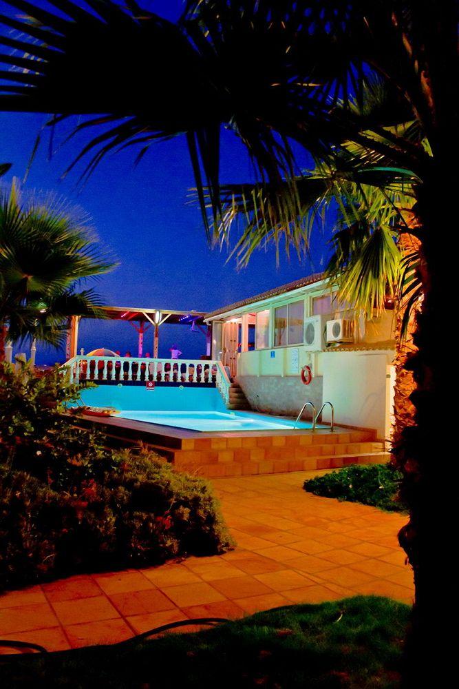 Cactus Bay Hotel