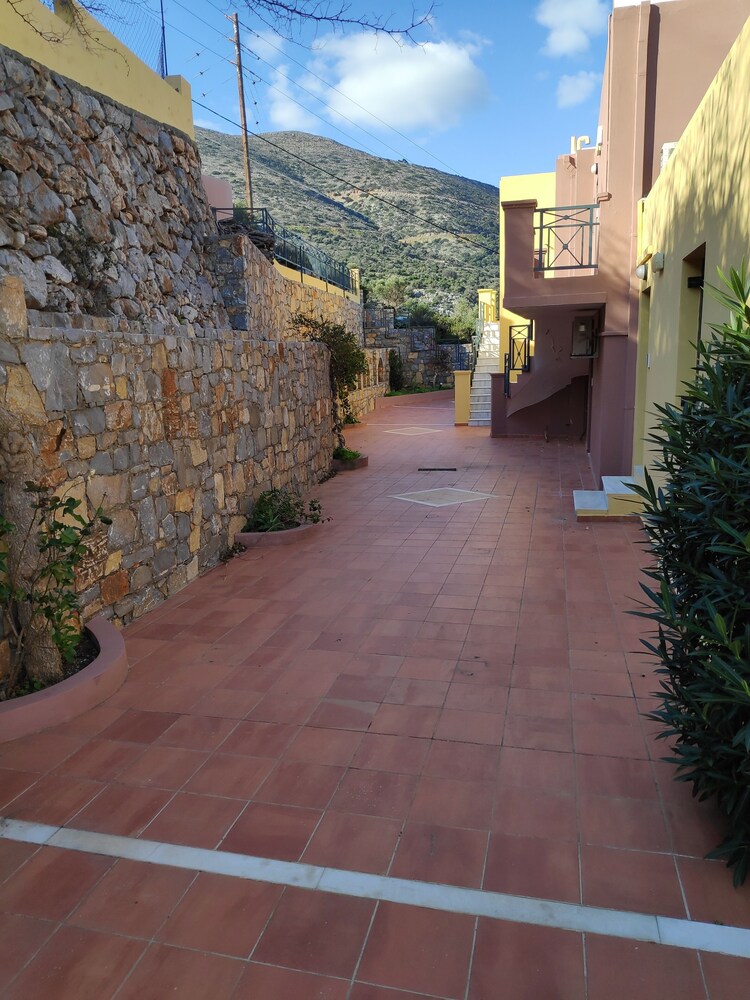 Minois Boutique Hotel