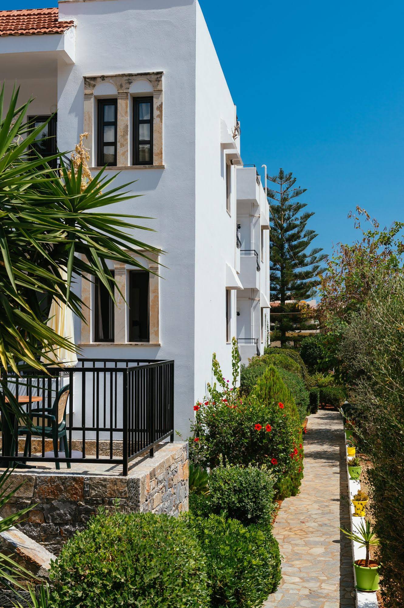 Paradise Hotel Apartments
