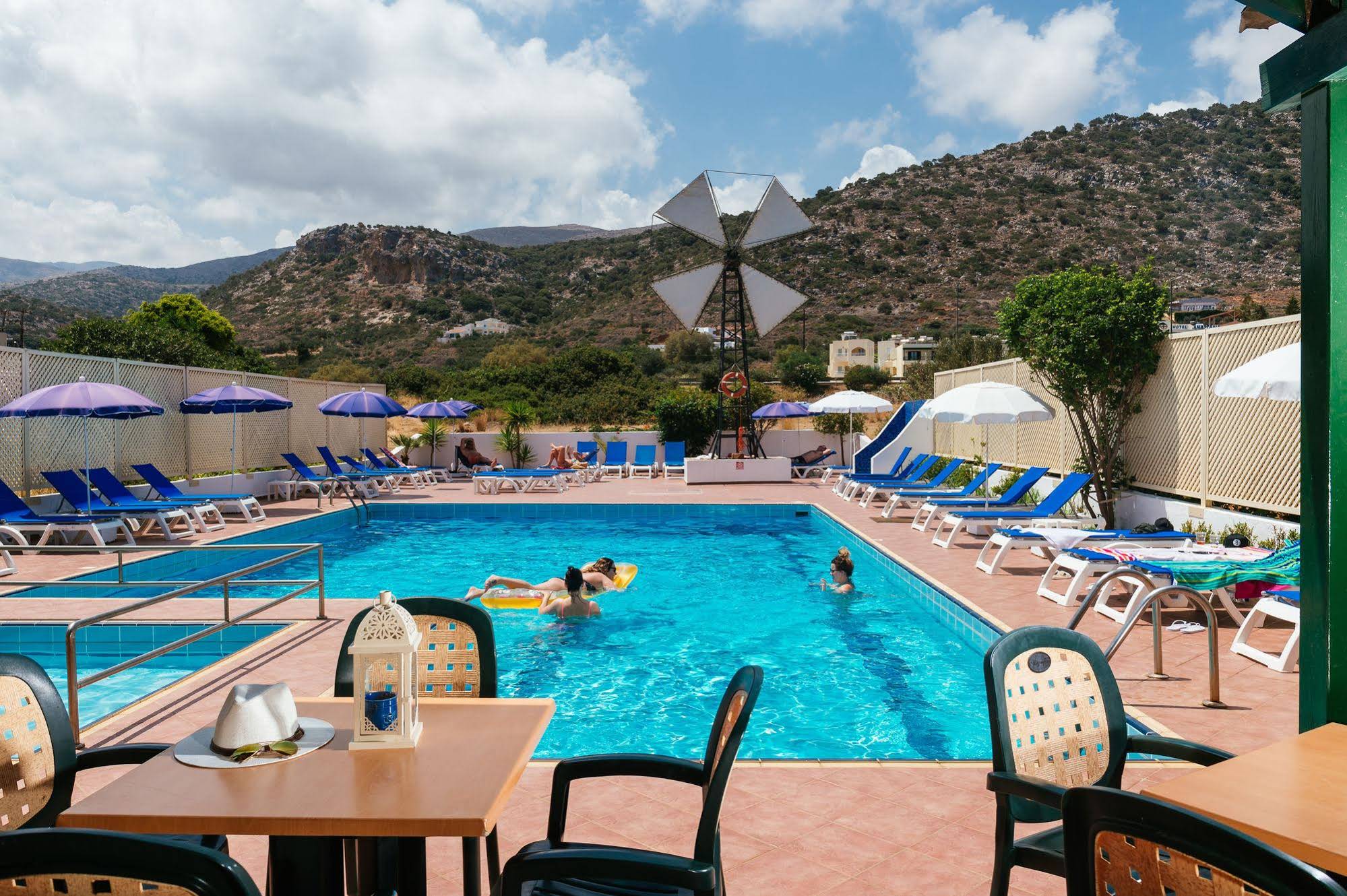 Paradise Hotel Apartments