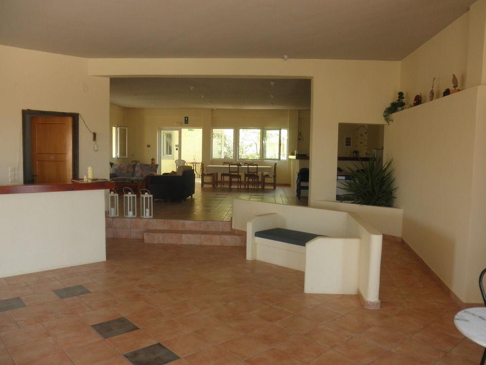 Anthemis Apartments