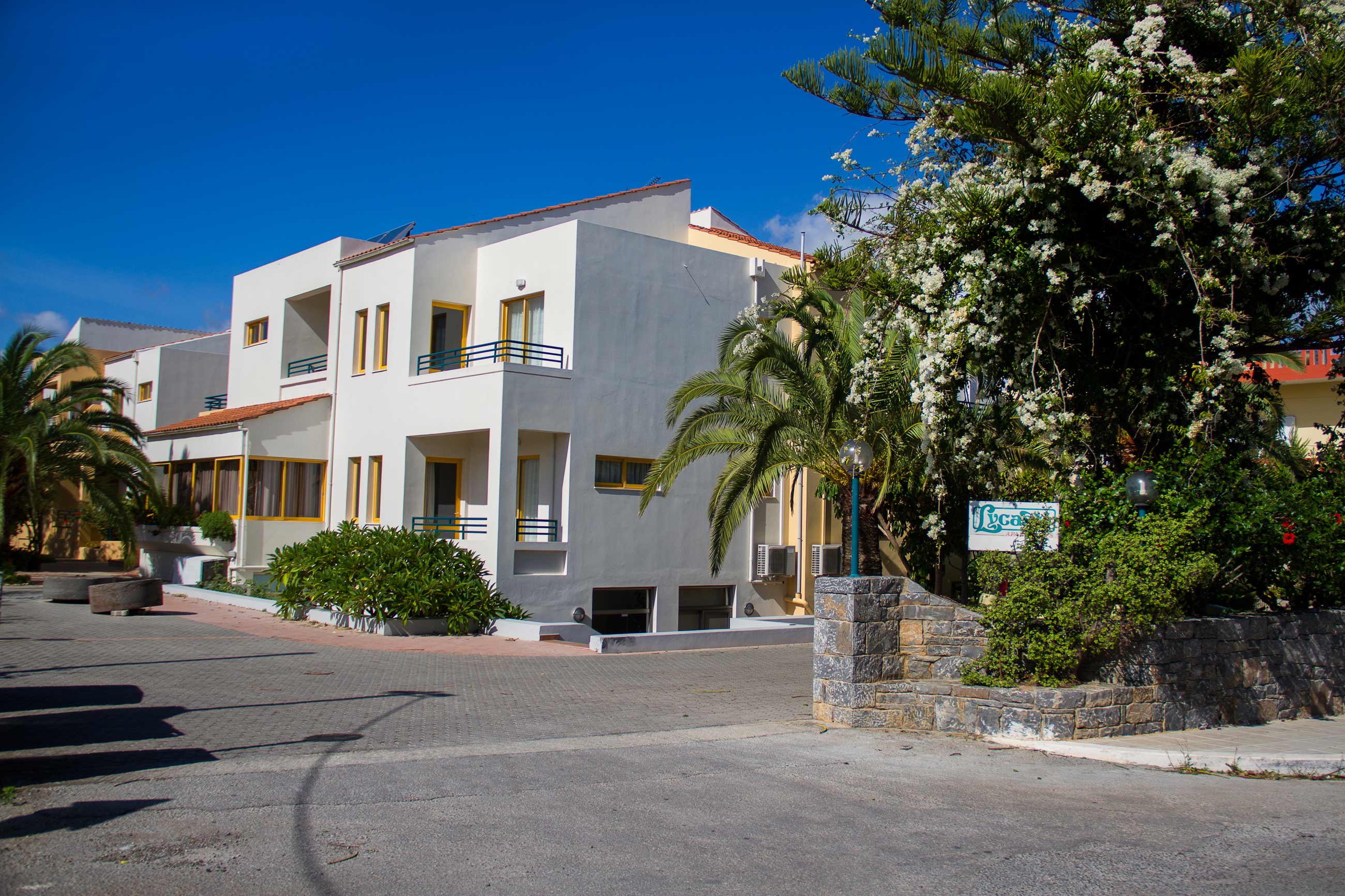 Lycasti Maisonettes
