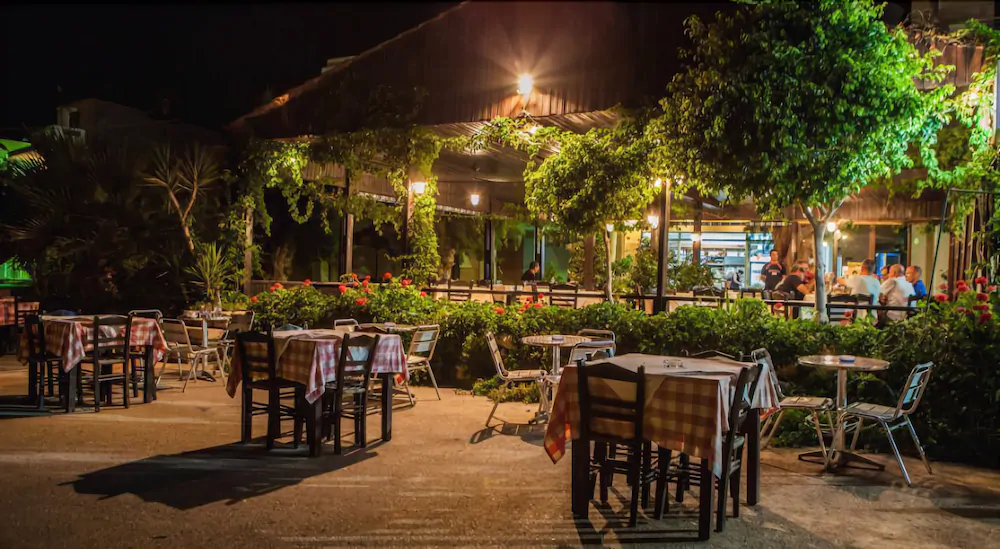 Inatos Studios & Apartments