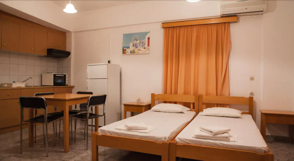 Inatos Studios & Apartments