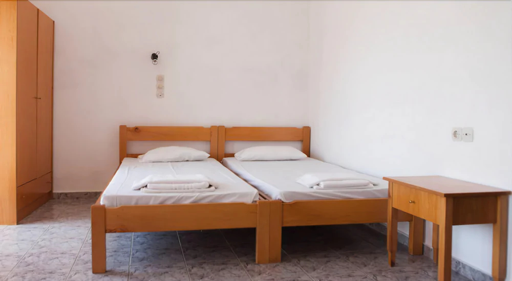 Inatos Studios & Apartments