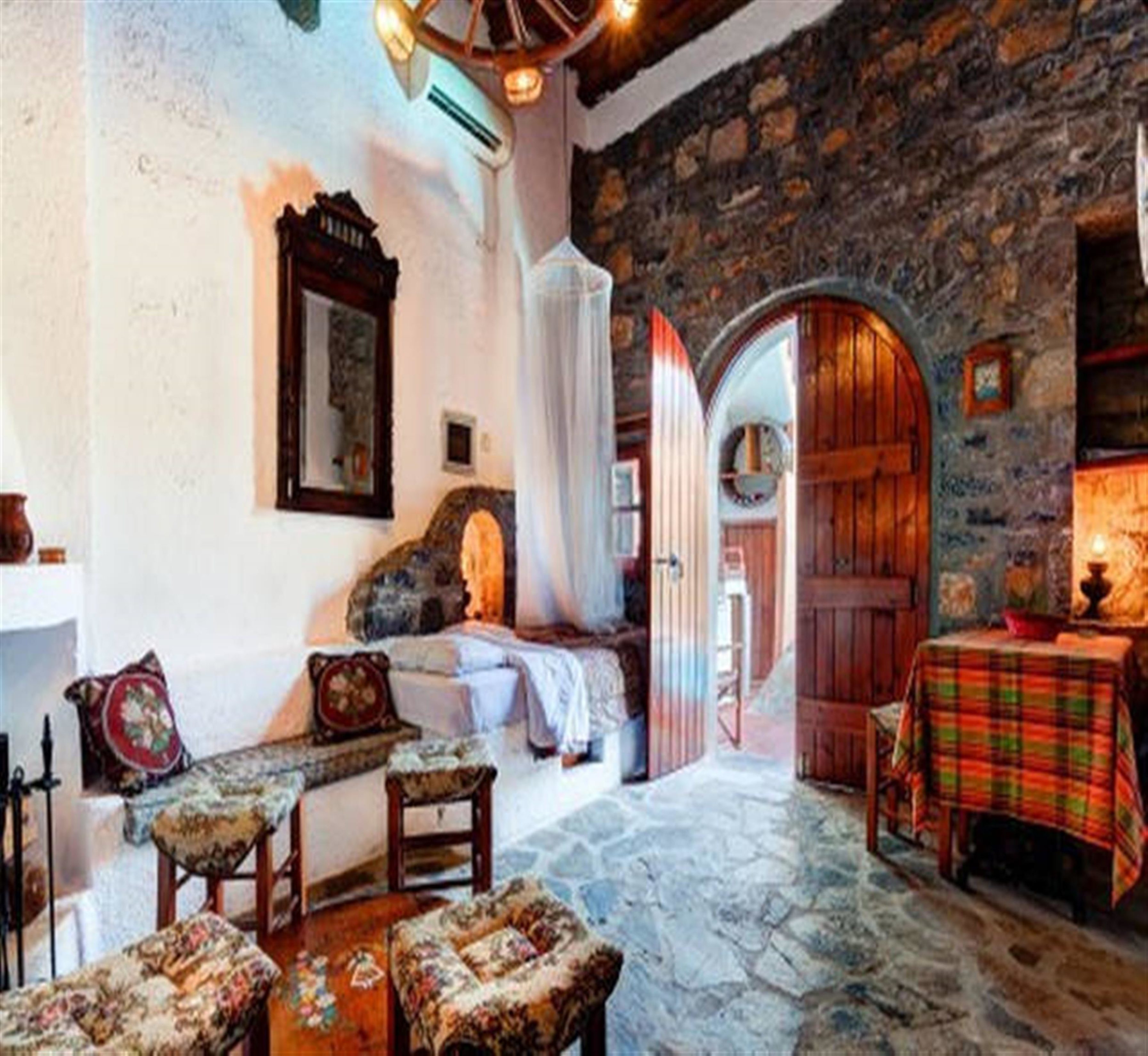 The Traditional Homes of Crete - Almond Tree Villas