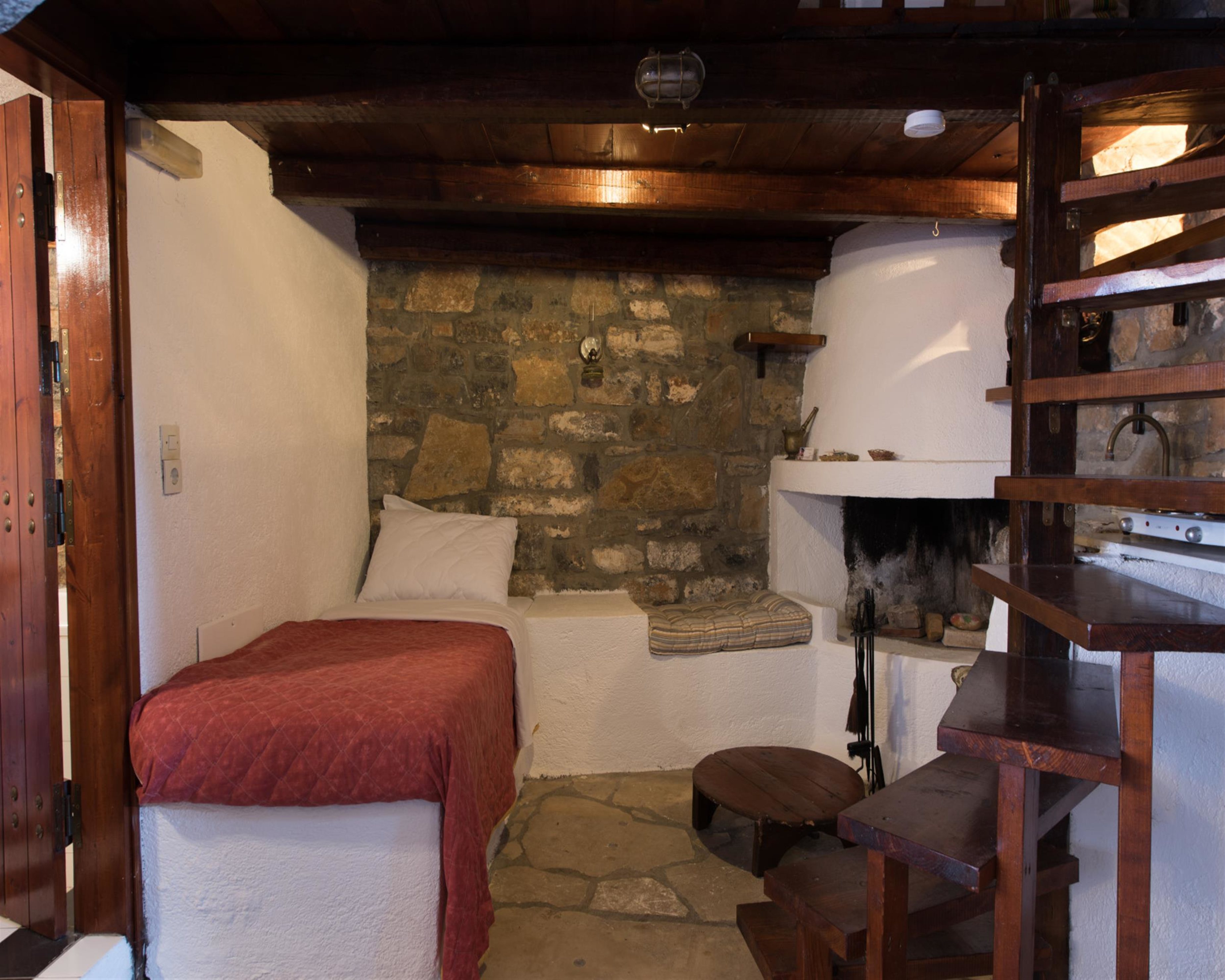 The Traditional Homes of Crete - Almond Tree Villas