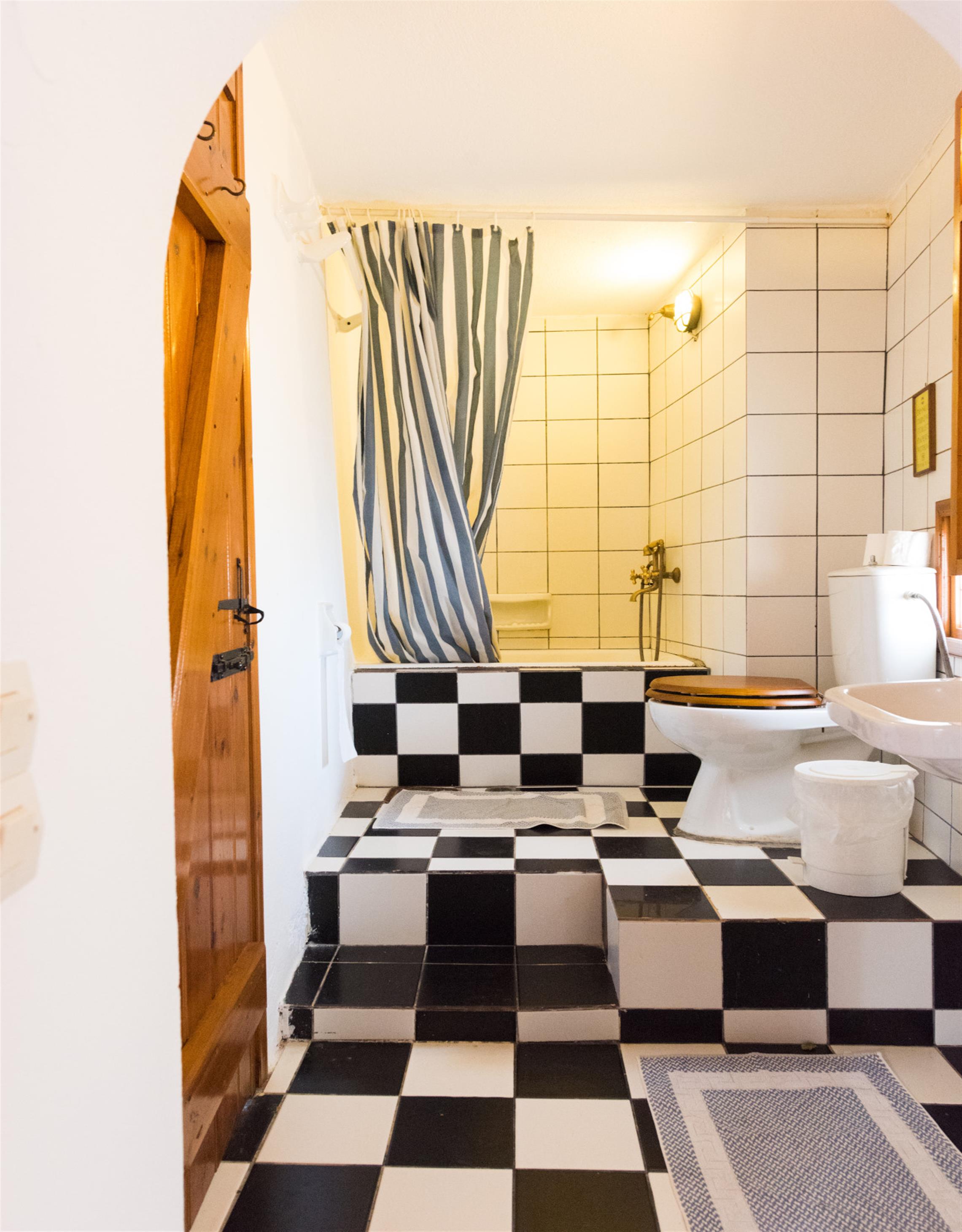 The Traditional Homes of Crete - Almond Tree Villas