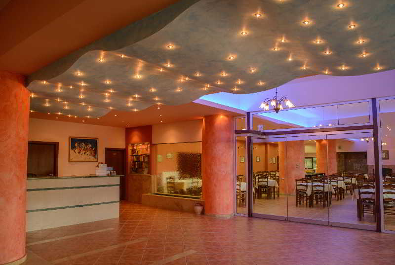 Idi Hotel