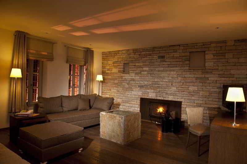 Monopatia Mountain Resort