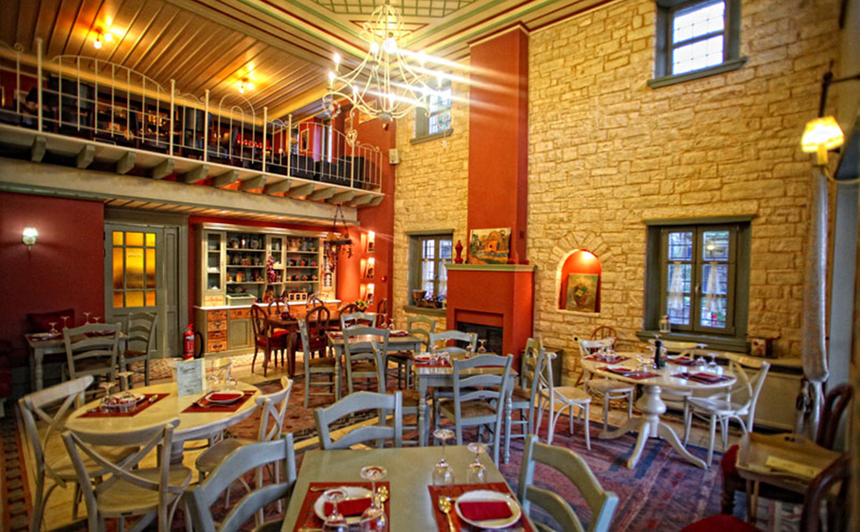 Pirrion Hotel