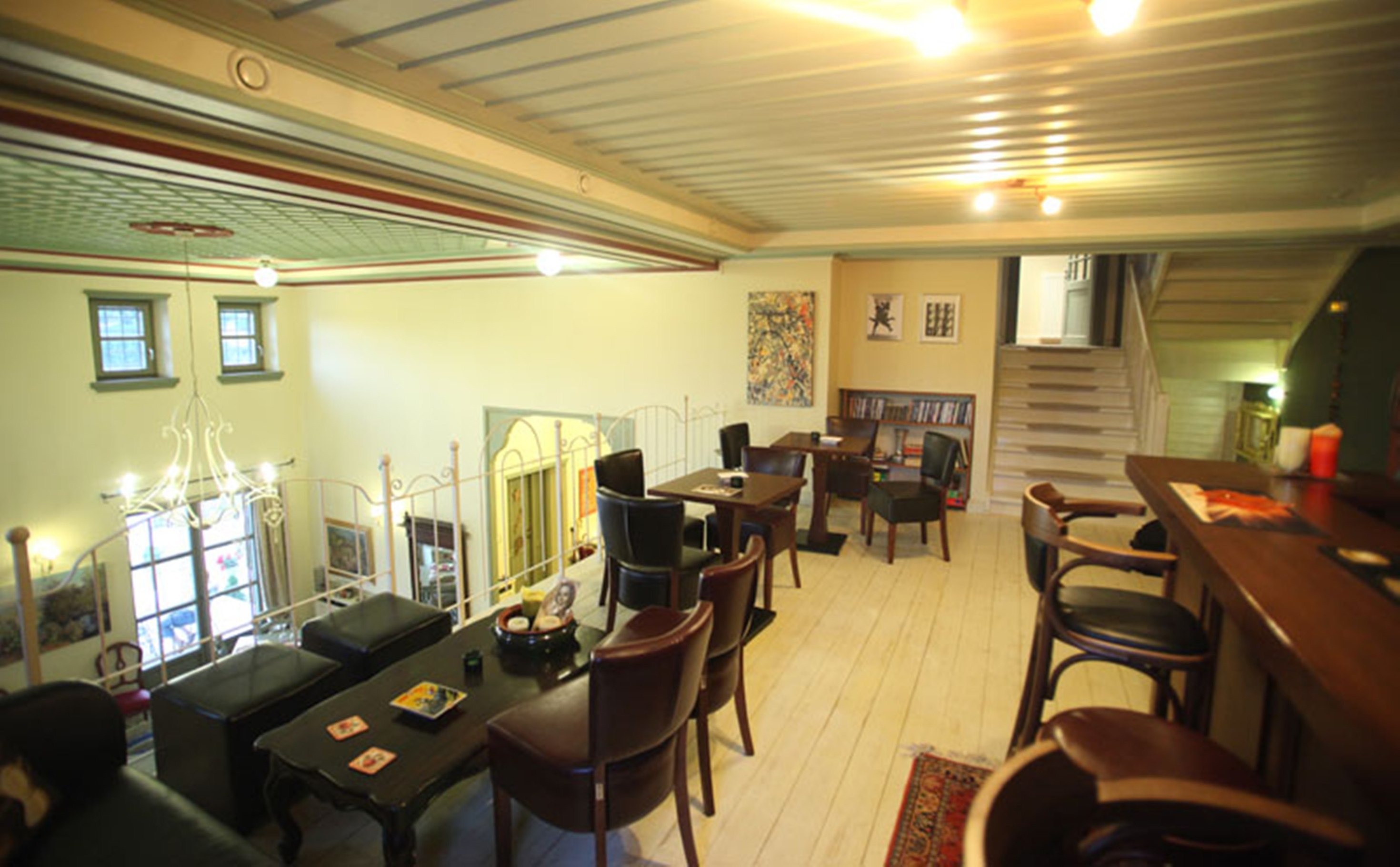 Pirrion Hotel