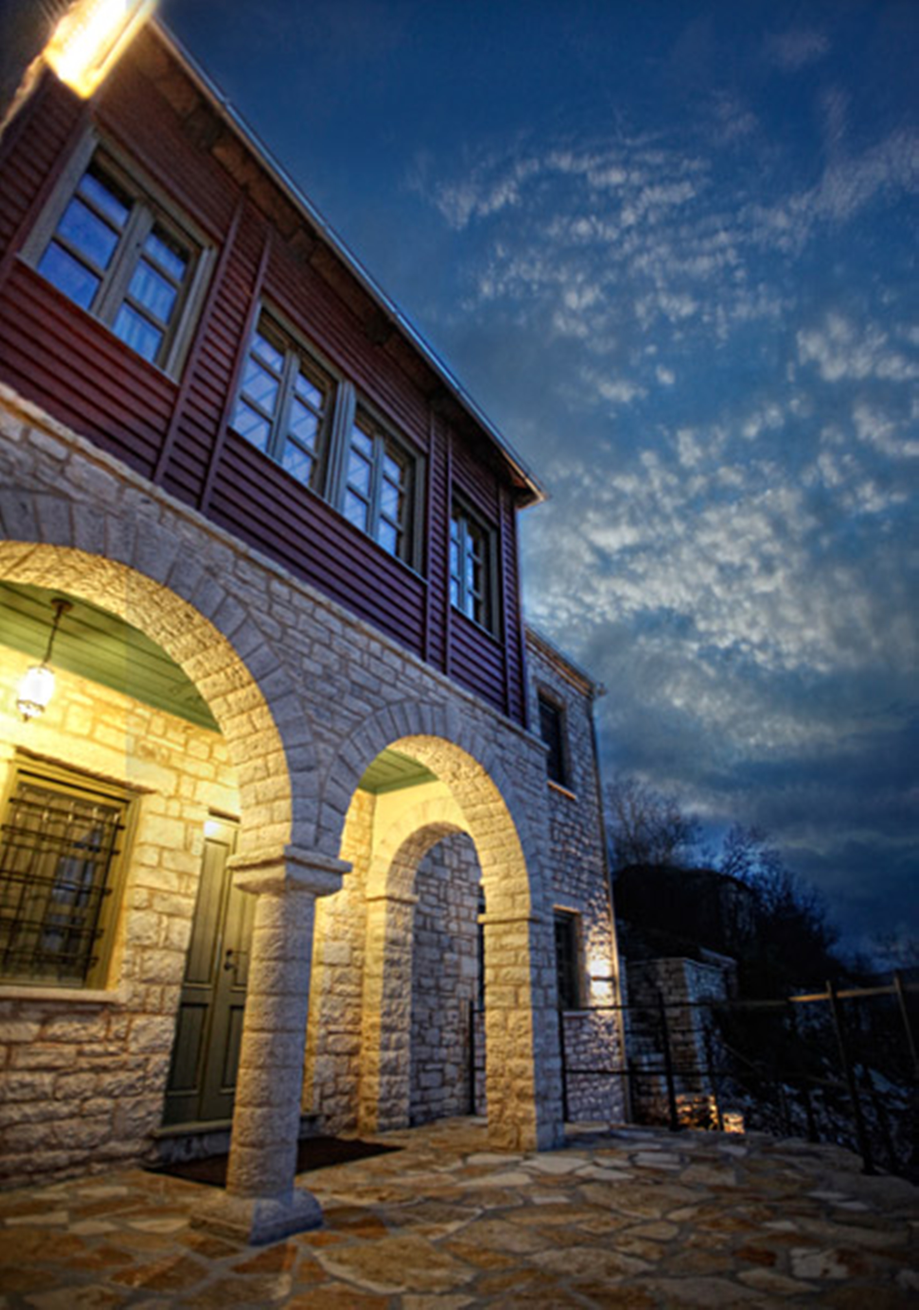 Pirrion Hotel