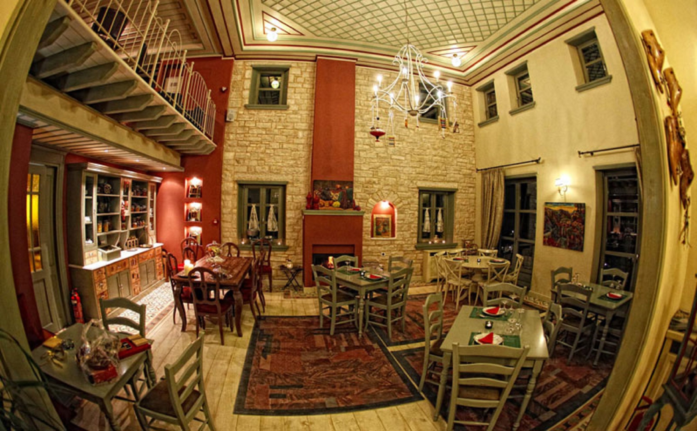 Pirrion Hotel