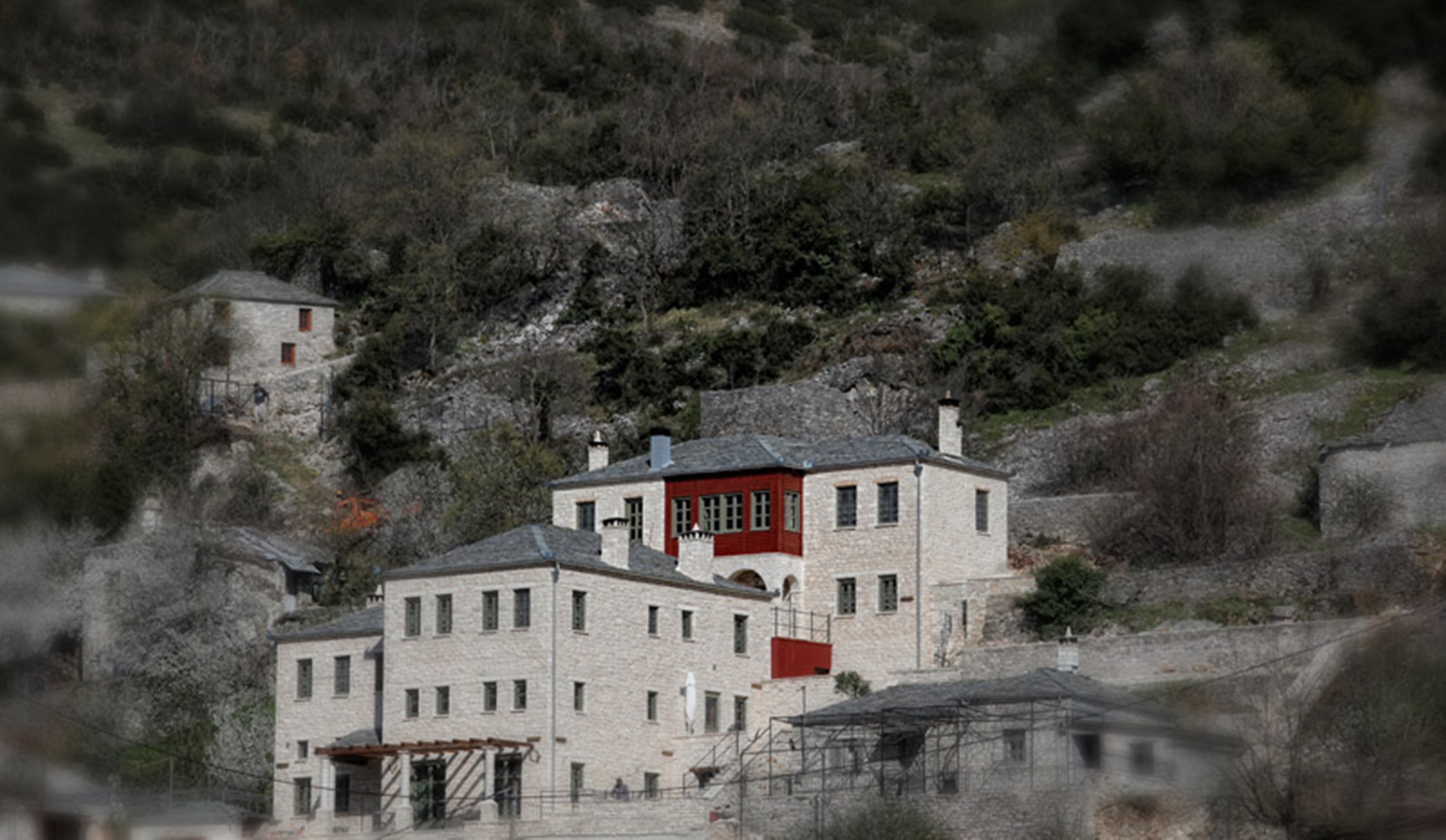 Pirrion Hotel