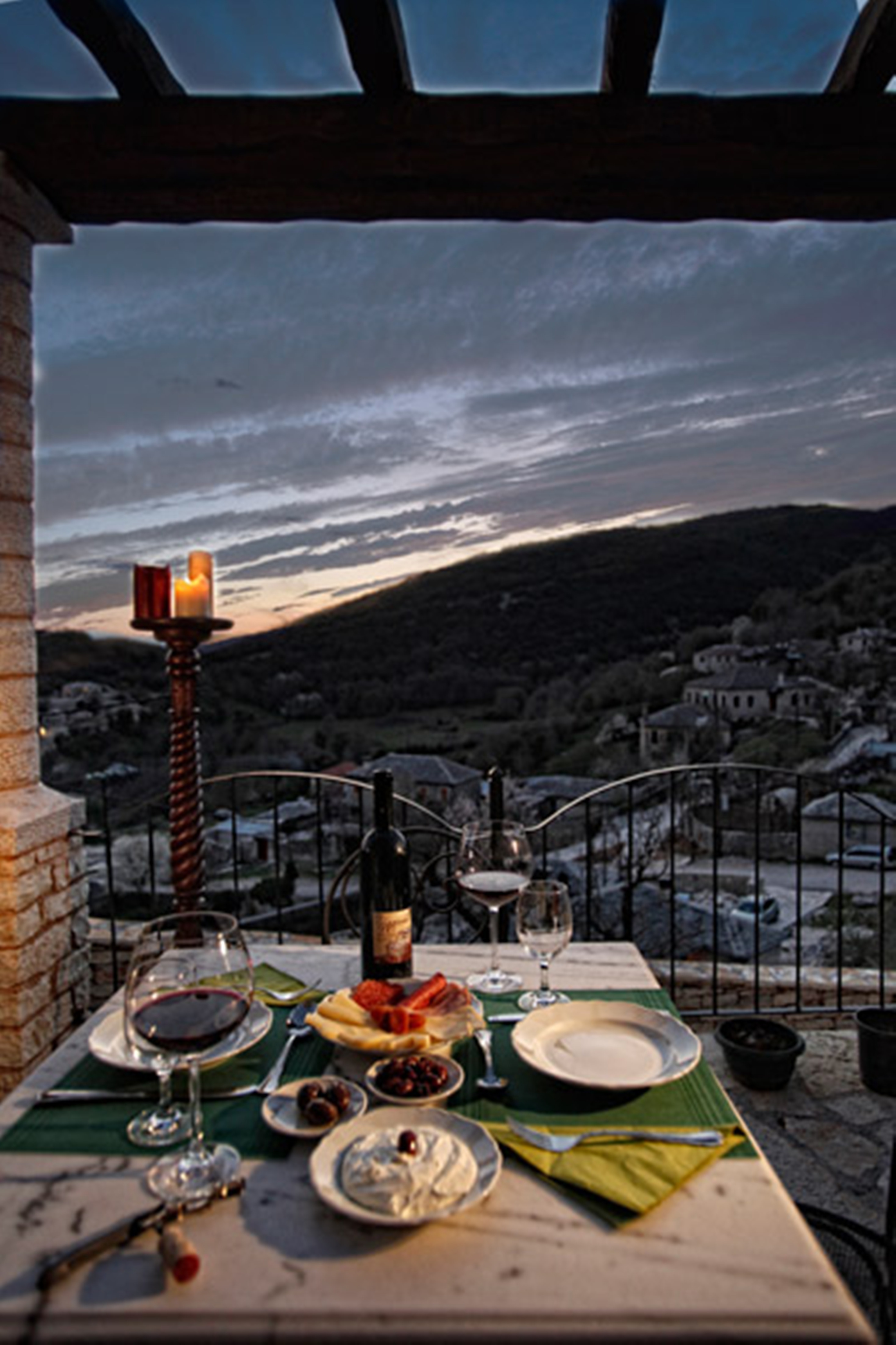 Pirrion Hotel