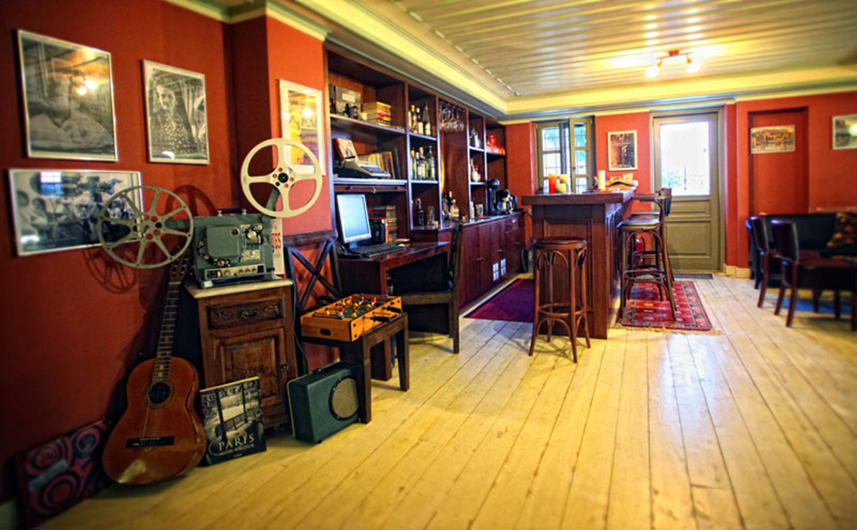 Pirrion Hotel