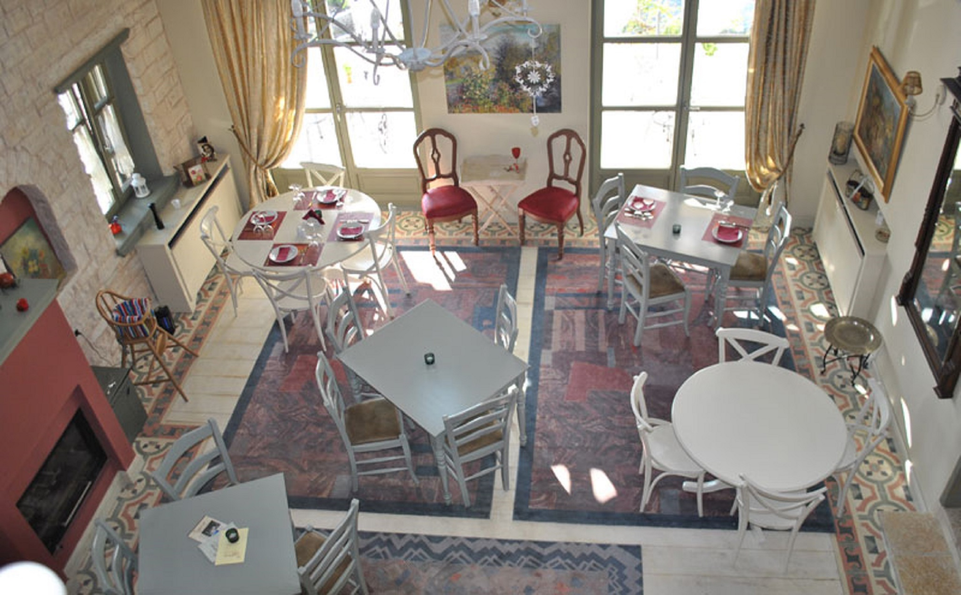 Pirrion Hotel