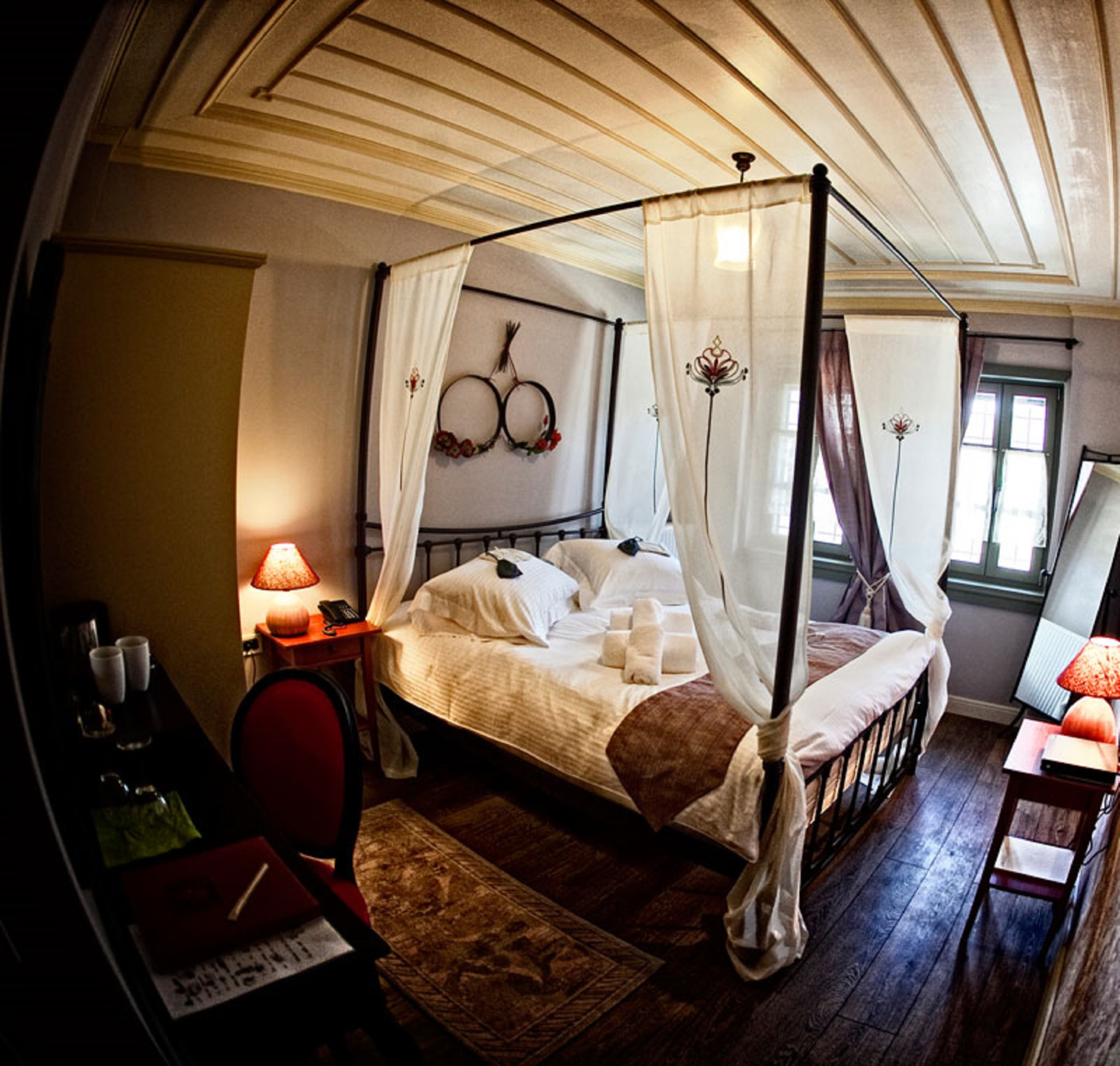 Pirrion Hotel