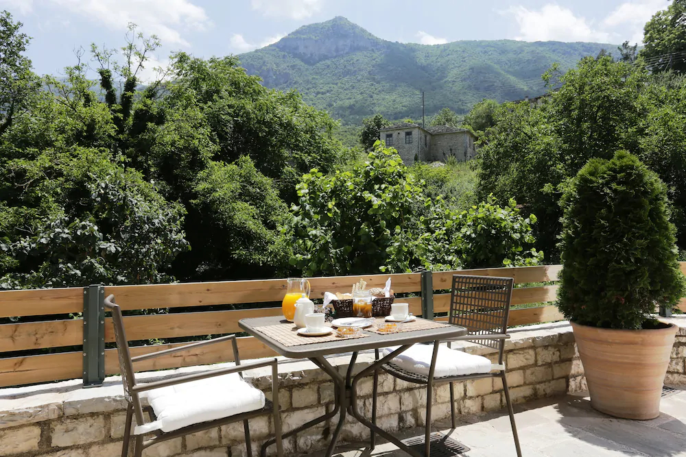 Gamila Rocks Mountain Hotel