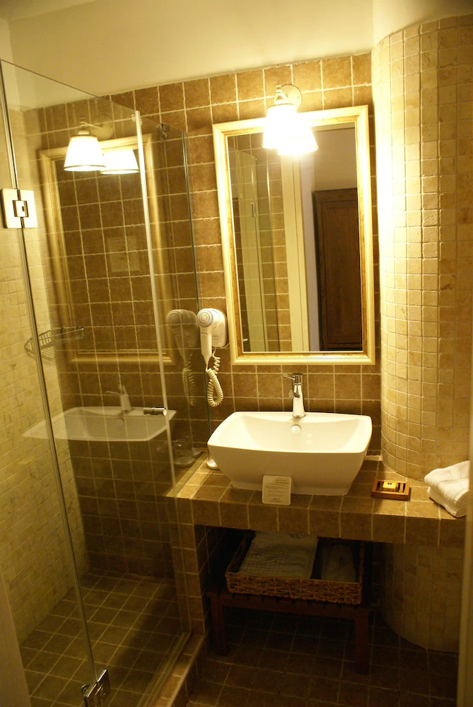 Gamila Rocks Mountain Hotel